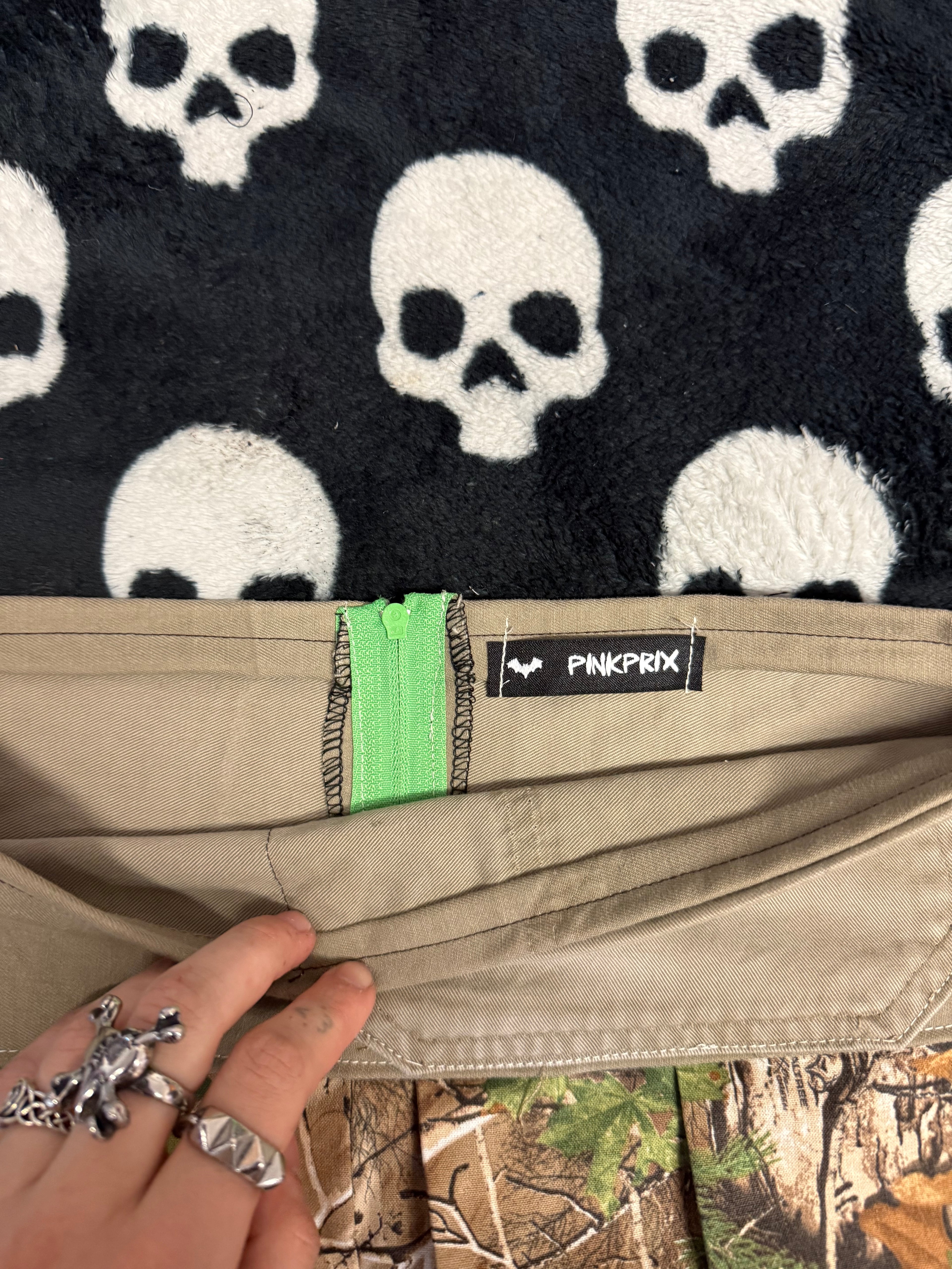 tan pocket camo skirt size xxs