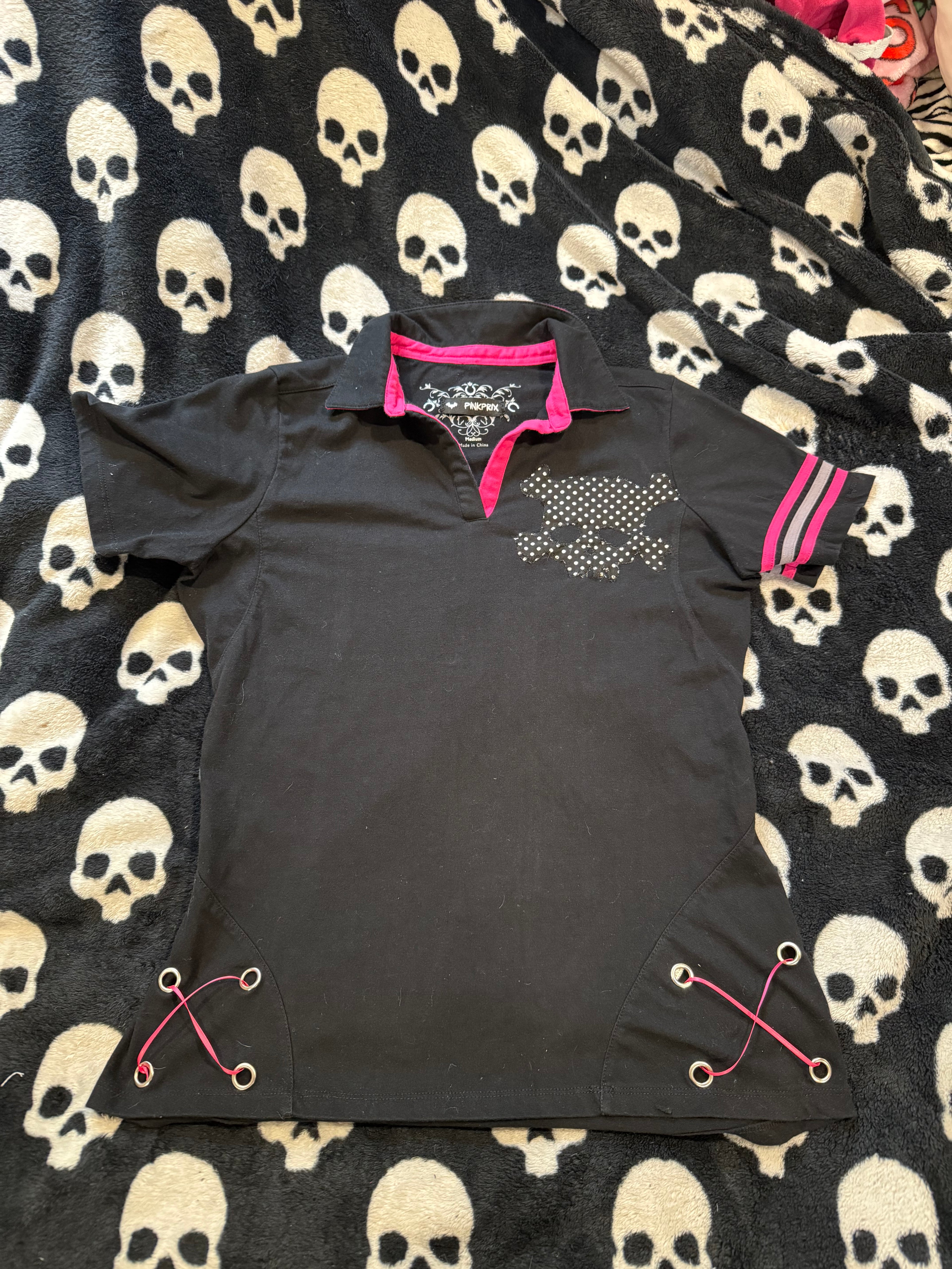 pink & black polka dot skull lace up polo size m
