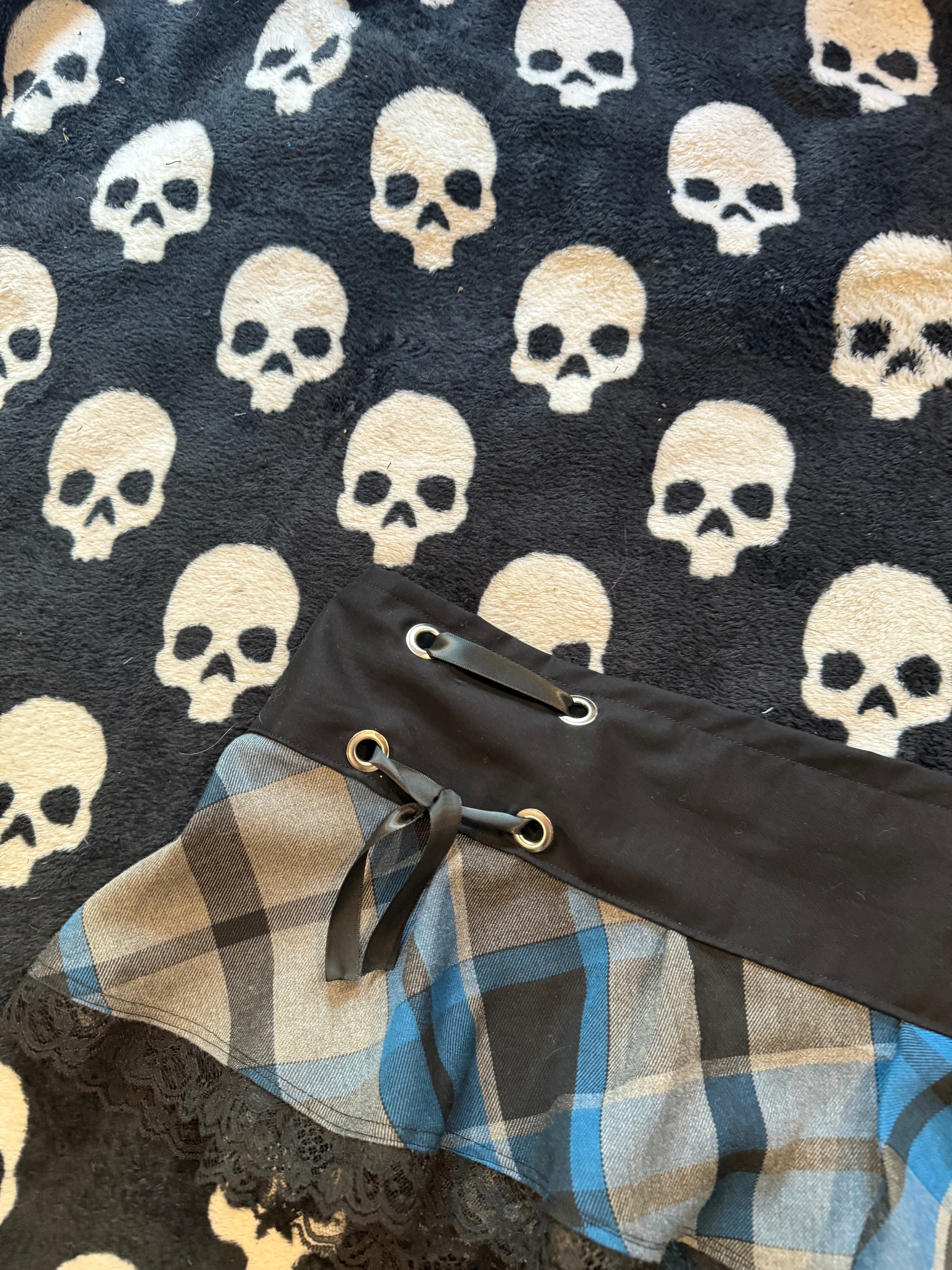 blue & black plaid grommet skirt size XL
