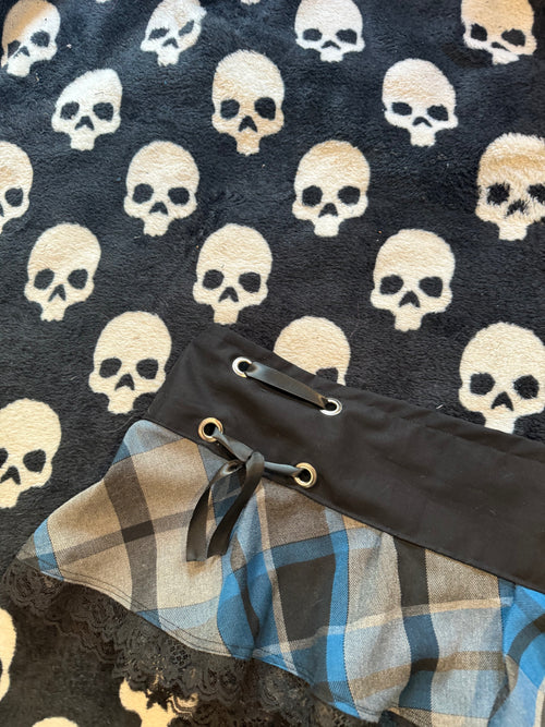 blue & black plaid grommet skirt size XL