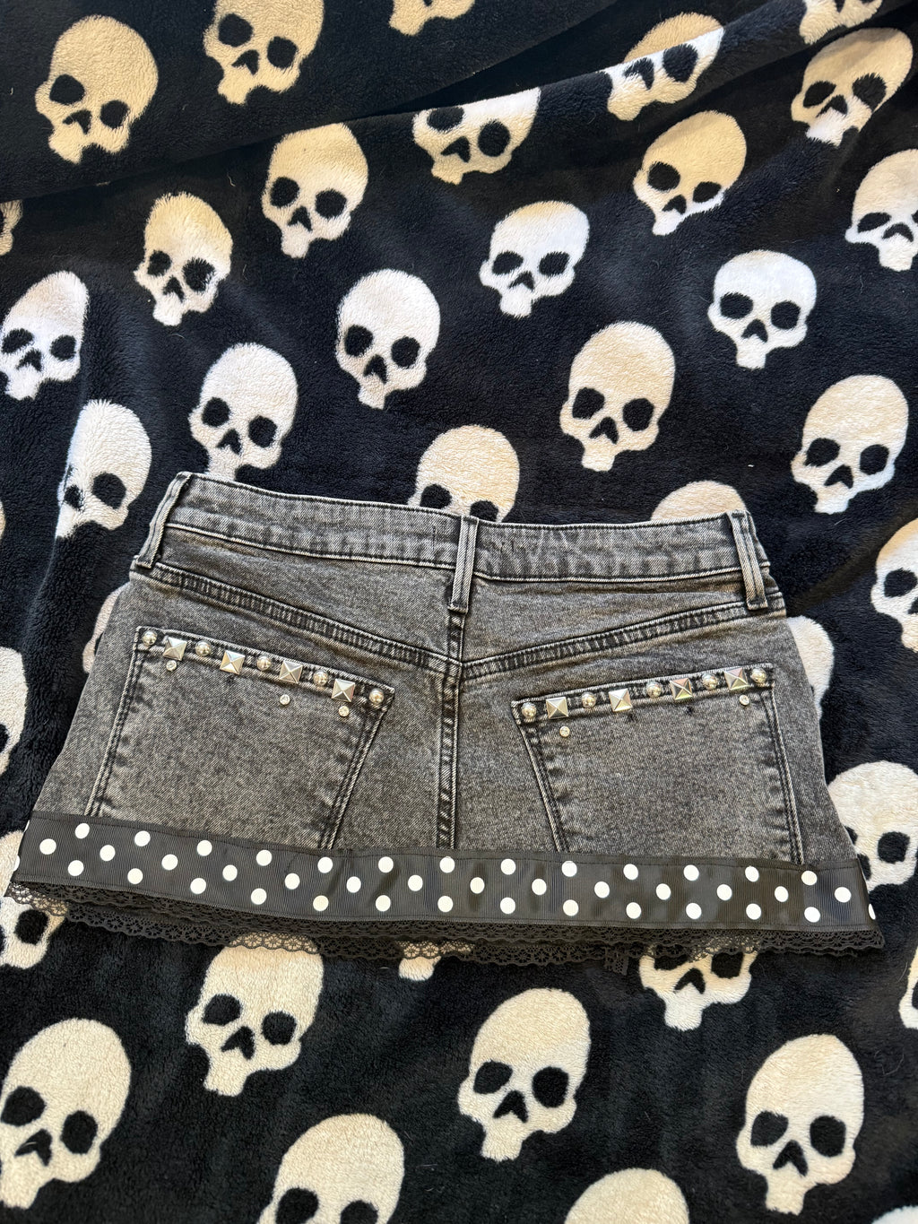 polka dot studded rhinestone skirt size s