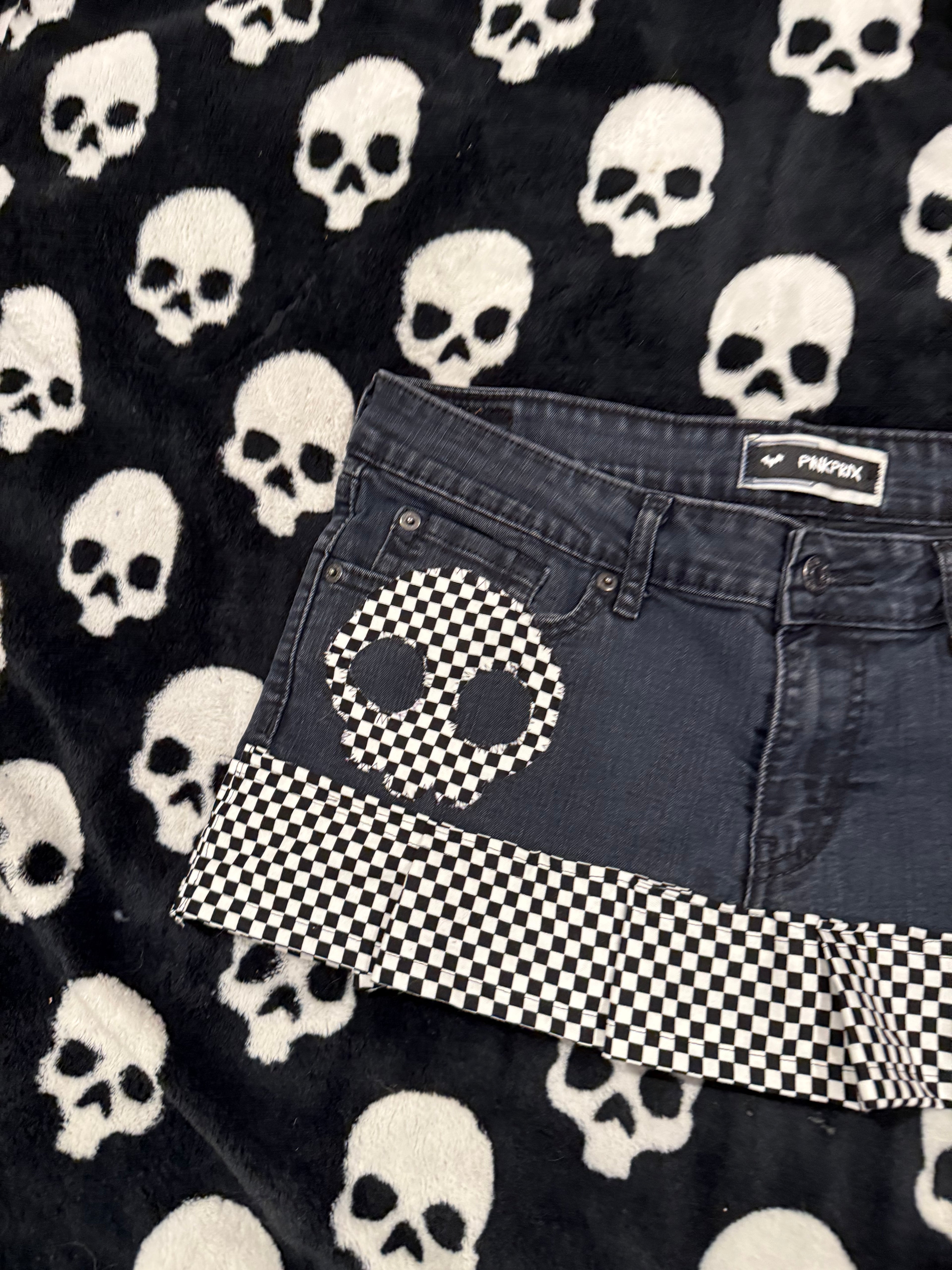 black & white checkered skull skirt size m/l