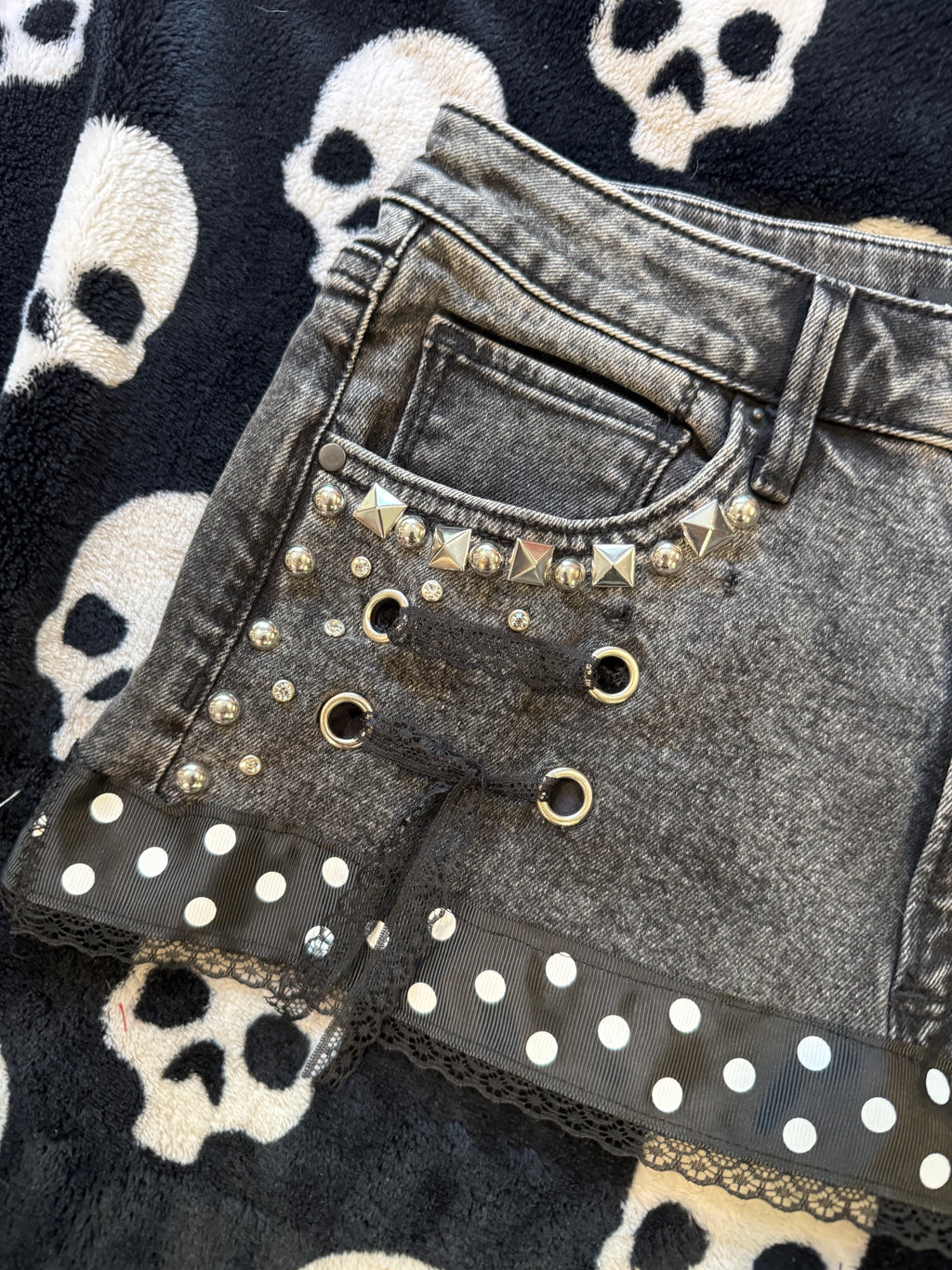 polka dot studded rhinestone skirt size s