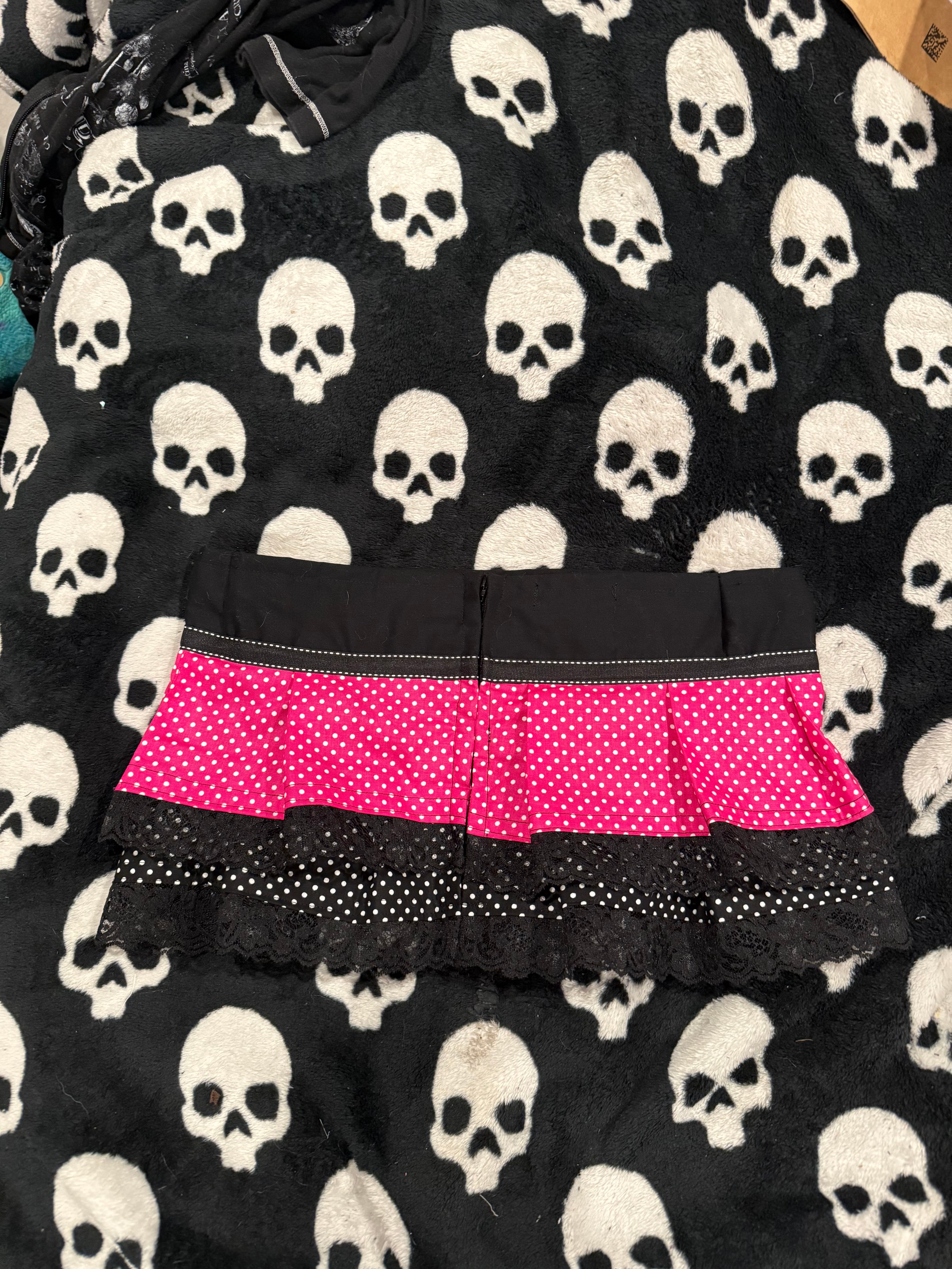 double layered polka dot lace up skirt size xs/s