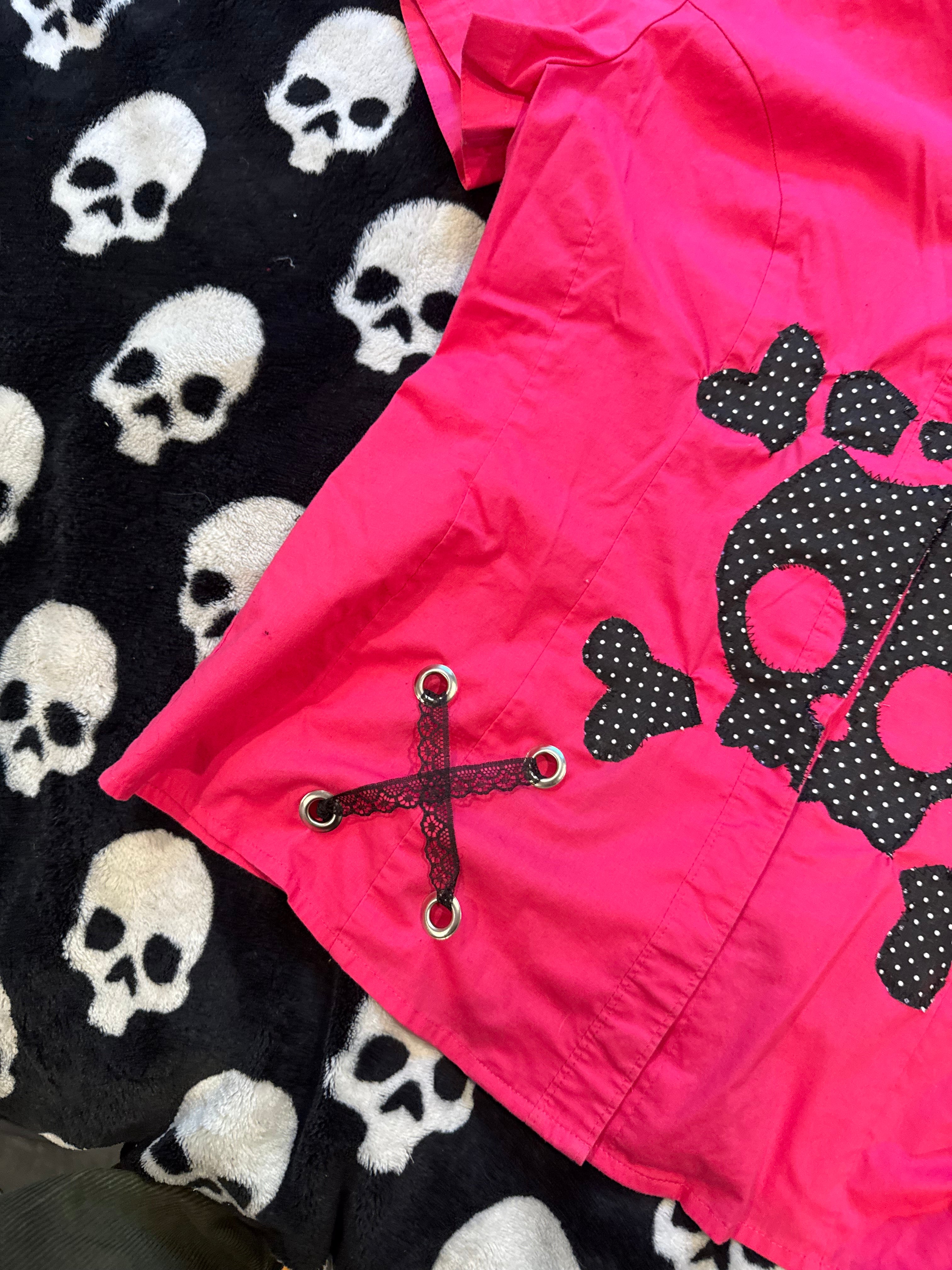 pink & black skull patch button up size n