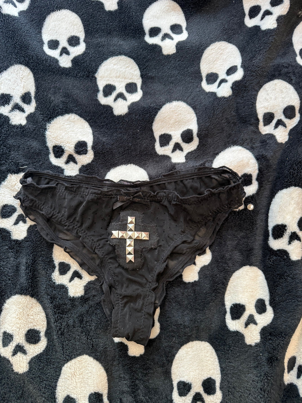 polka dot ruffle cross underwear size xs/s