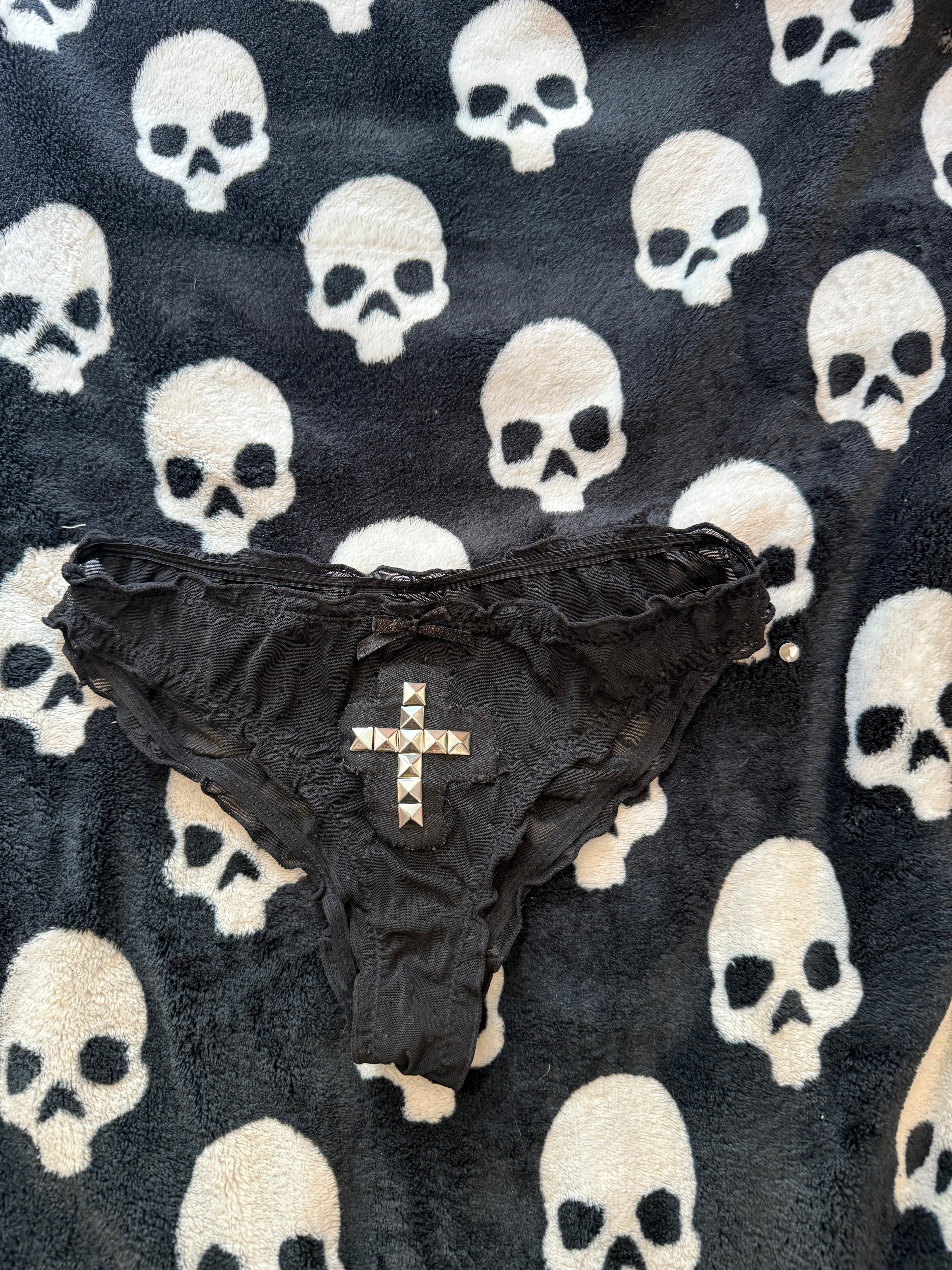 polka dot ruffle cross underwear size xs/s