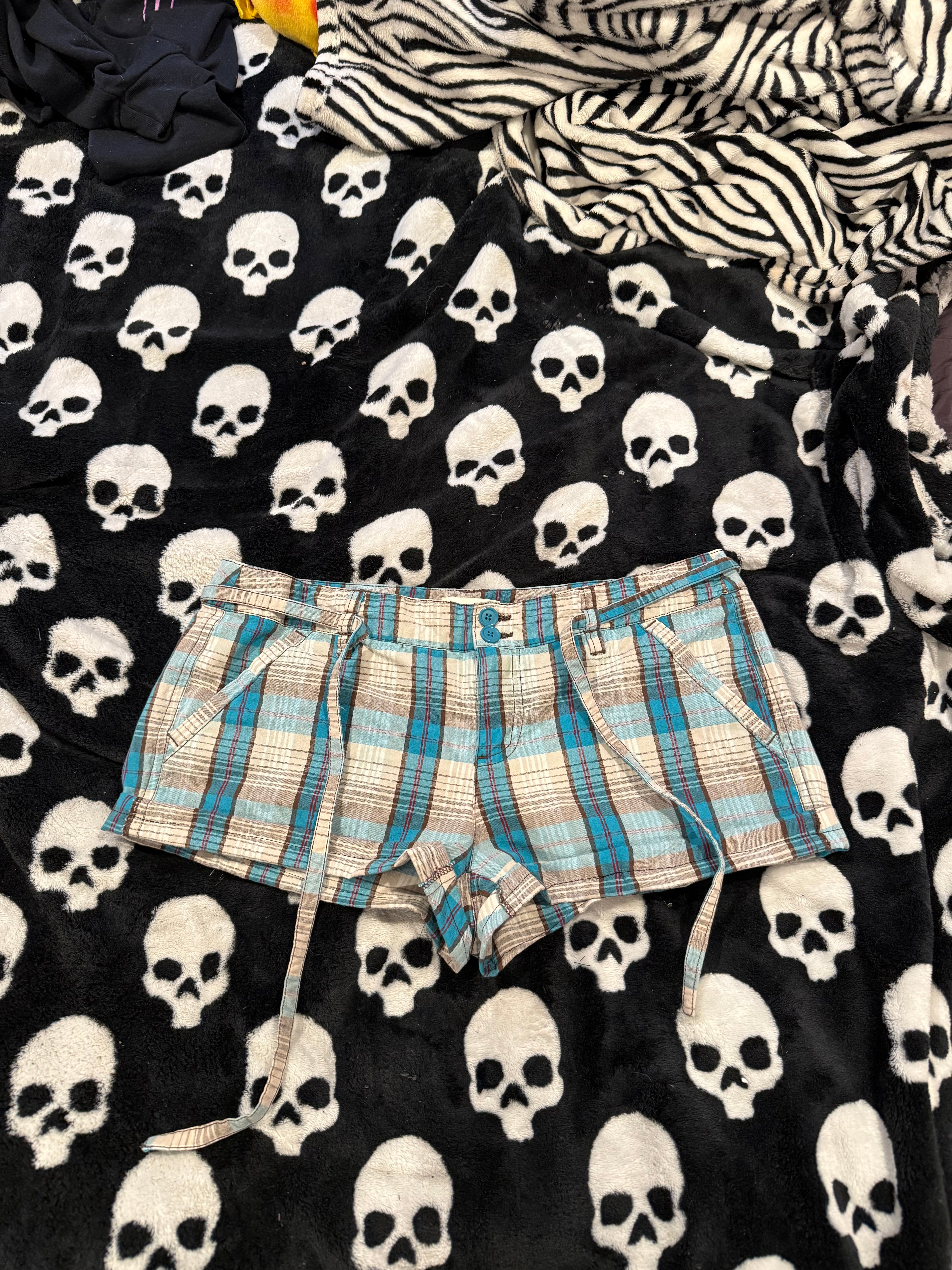 blue & white plaid shorts size m