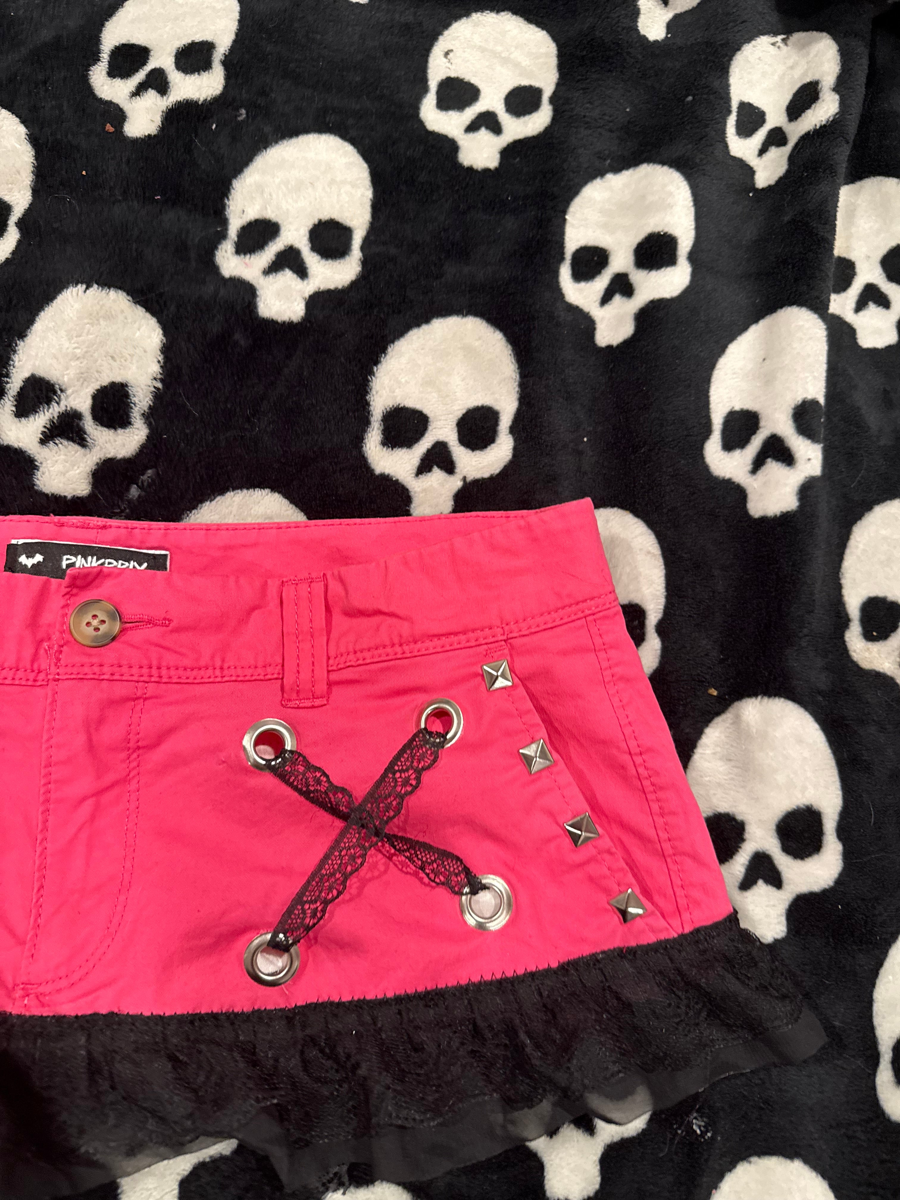 hot pink & black lace micro skirt size s/m