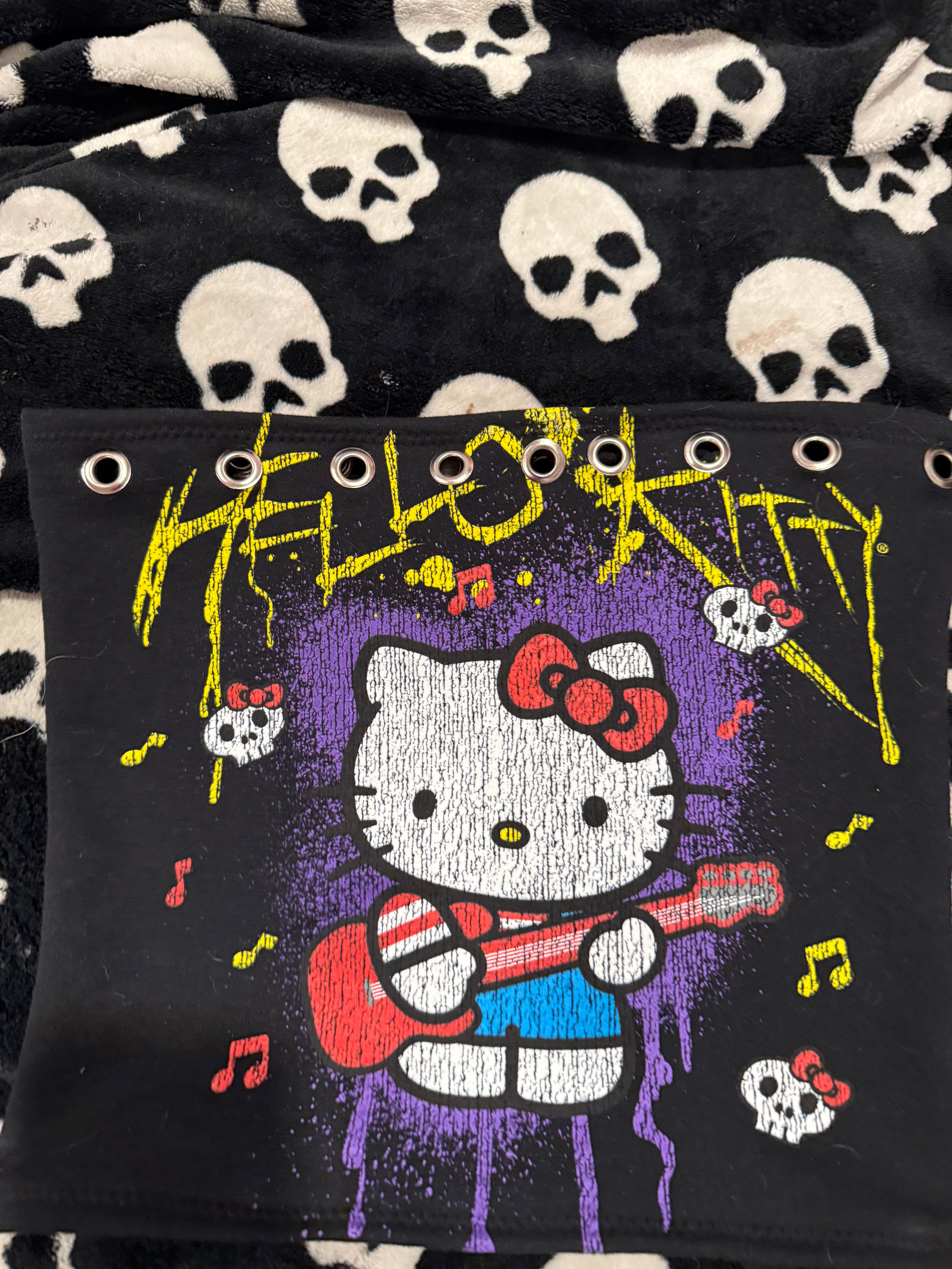 hello kitty grommet set size xs