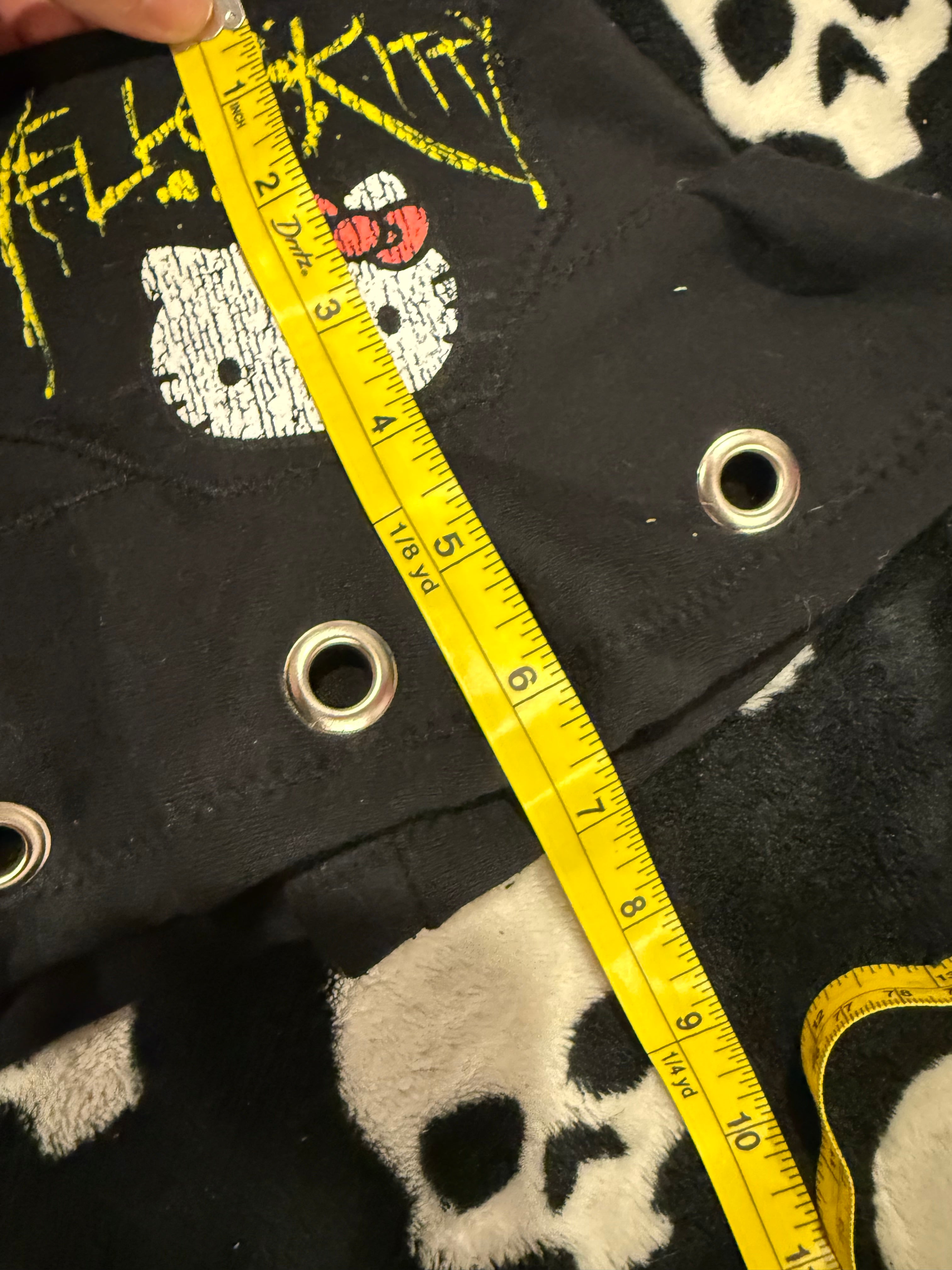 hello kitty grommet set size xs