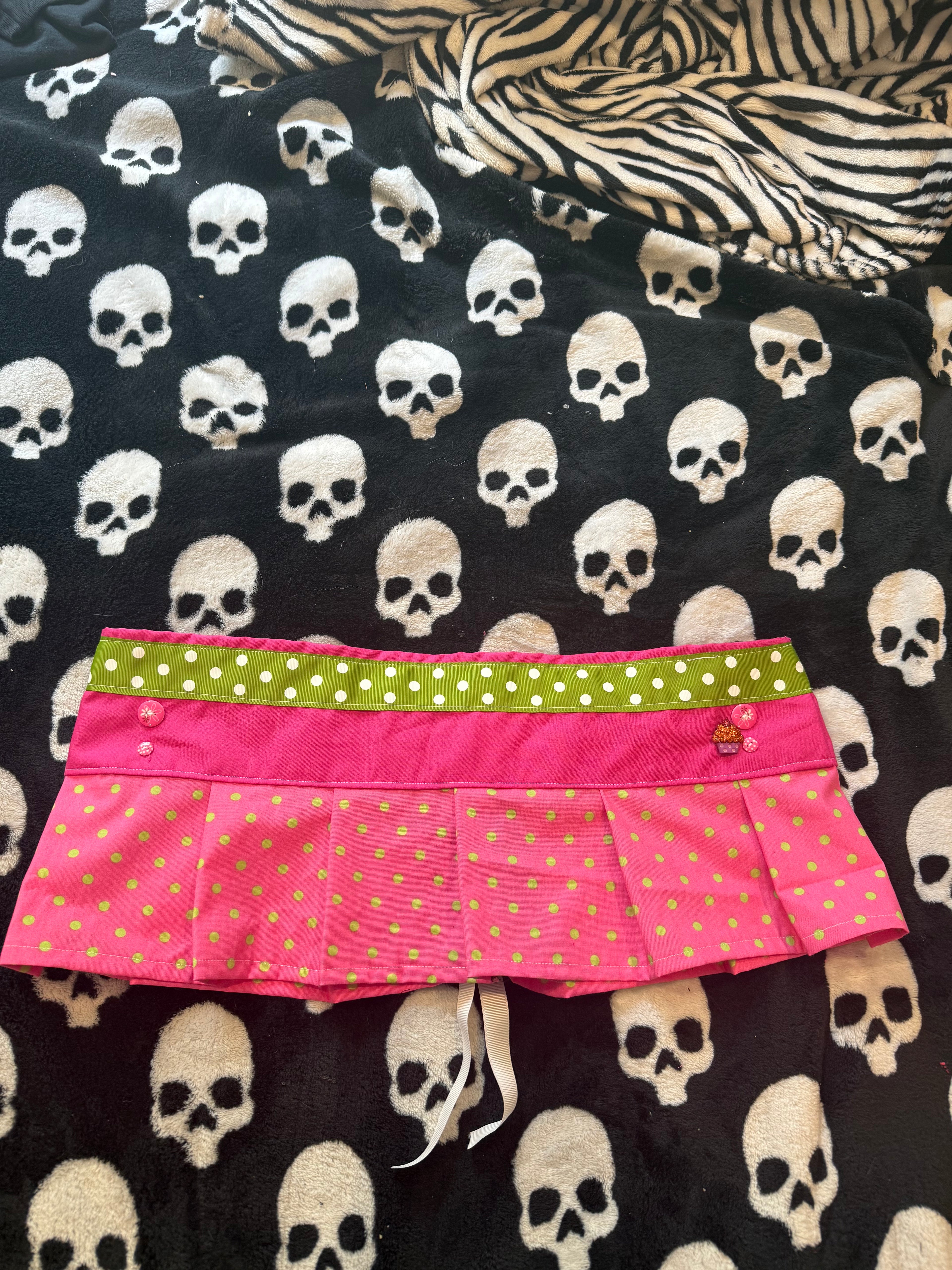 polka dot cupcake skirt size L/XL