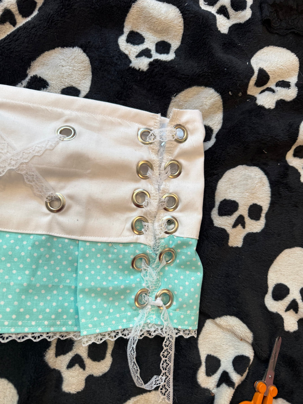 teal & white polka dot lace up skirt size L