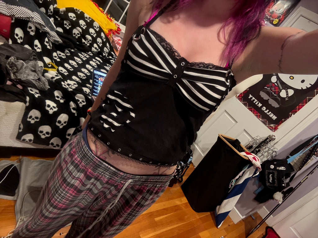 black & white striped skull top size xs