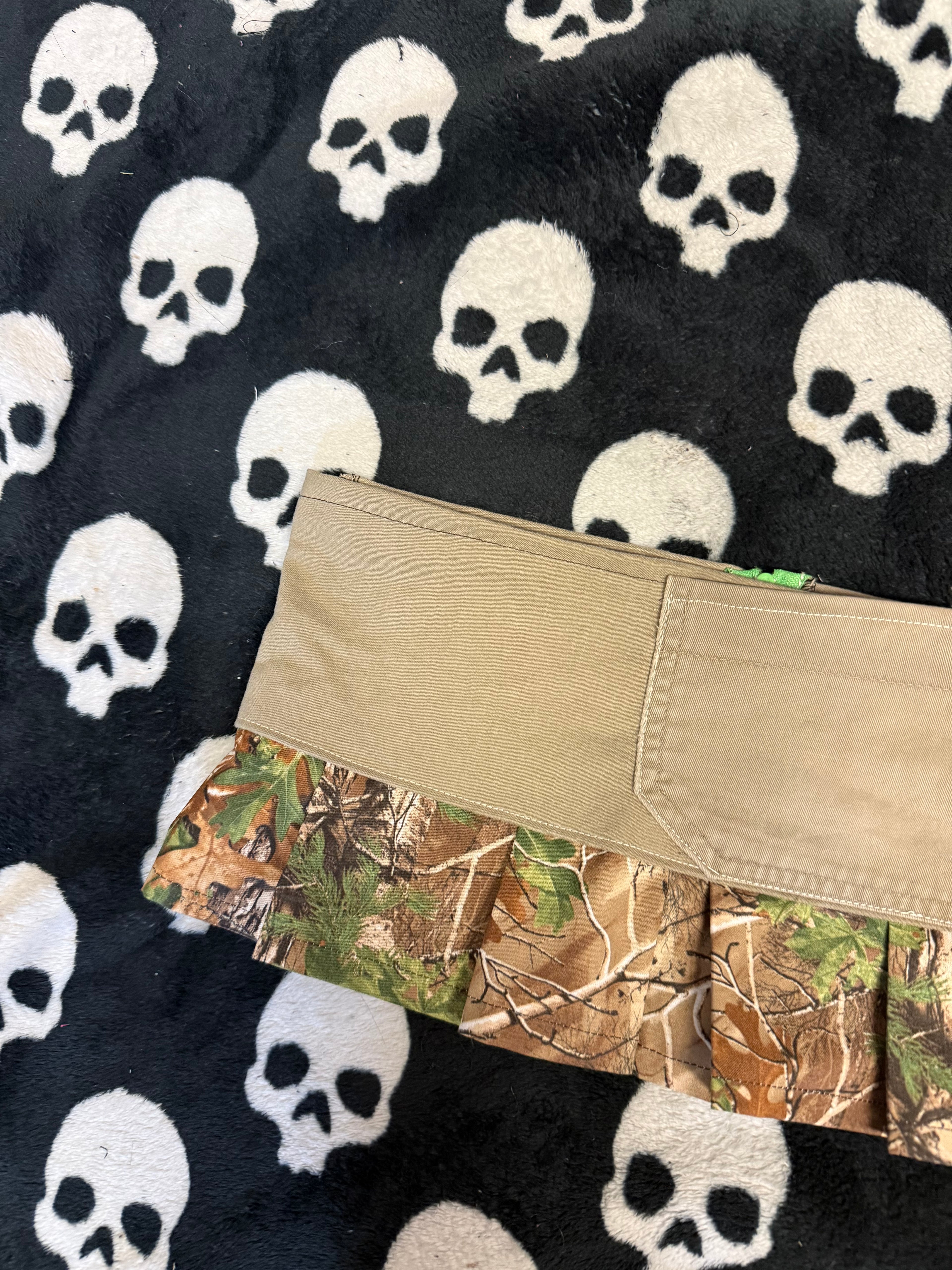 tan pocket camo skirt size xxs