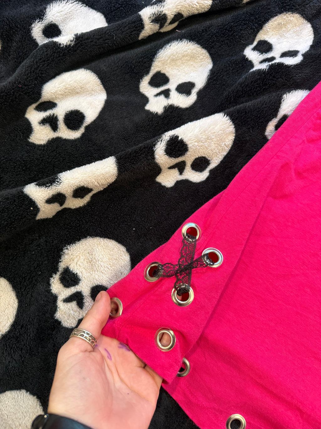 Cherry mustache grommet tank size xl