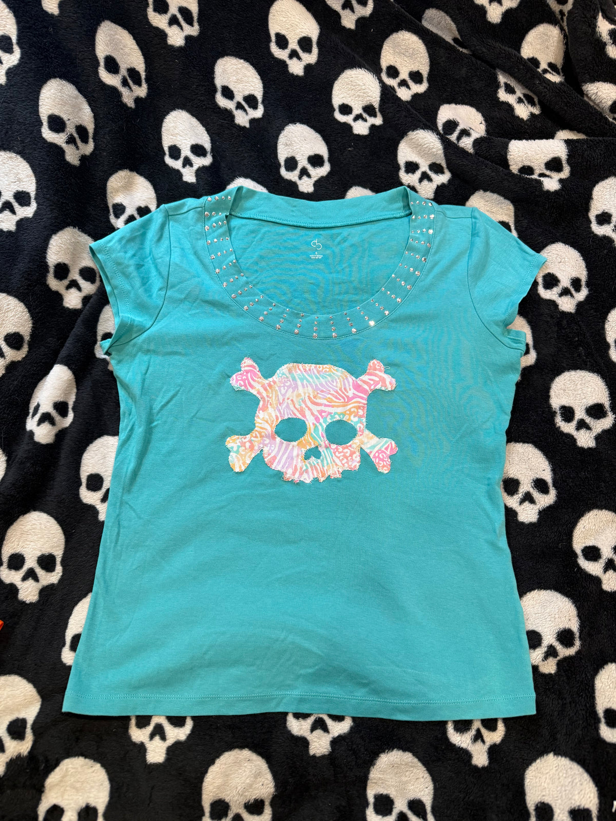 animal print skull studded top size s