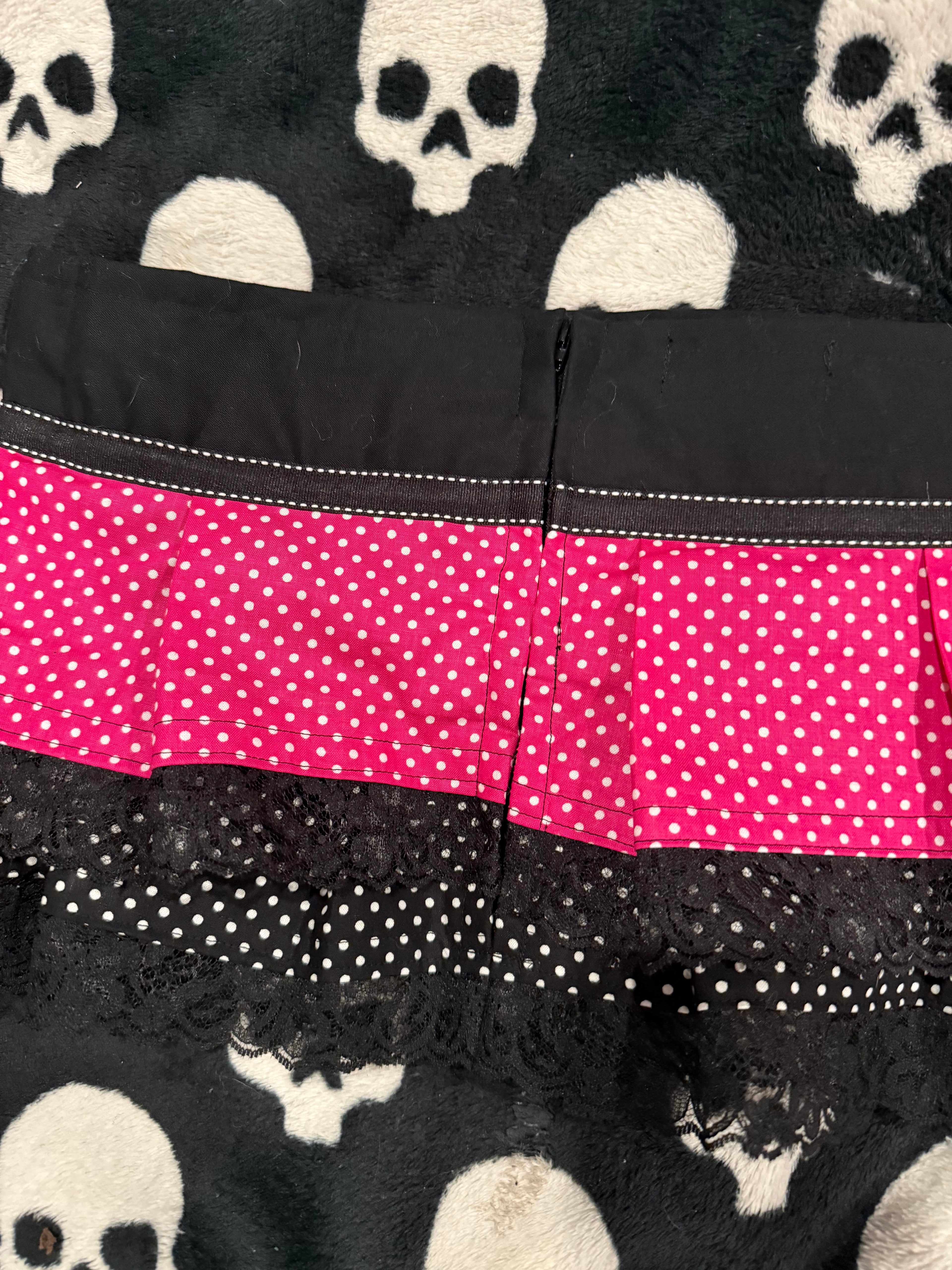 double layered polka dot lace up skirt size xs/s