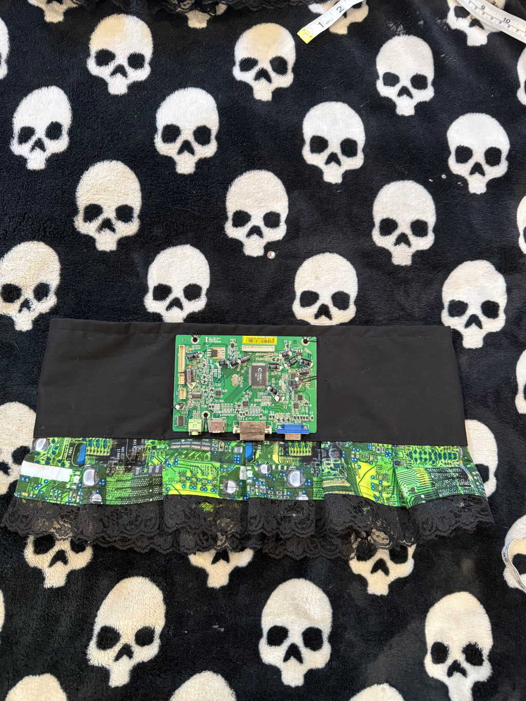 circuit board skirt size xxs/xs