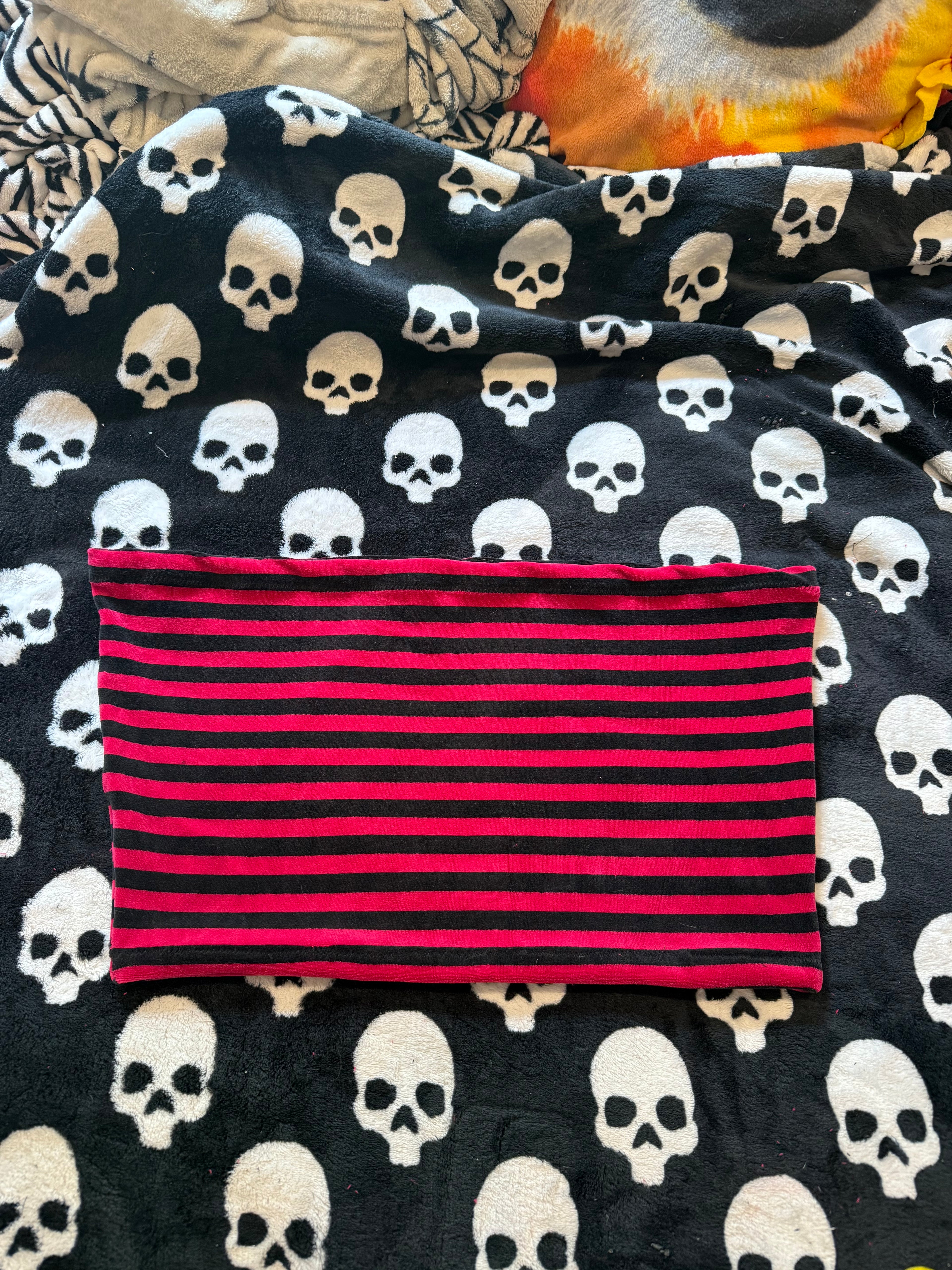 red & black striped skull tube top size 2xl
