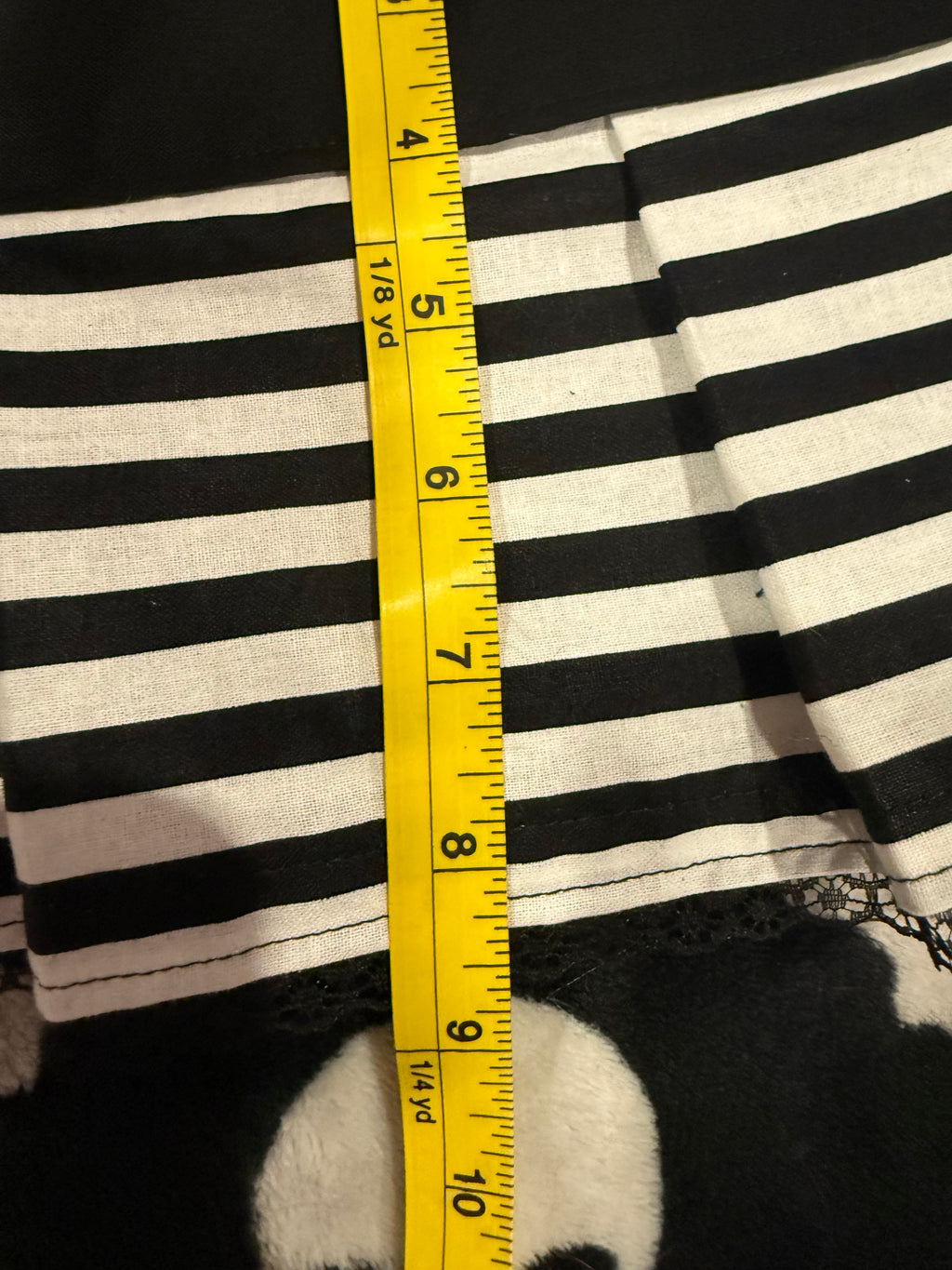 striped skull skirt size m