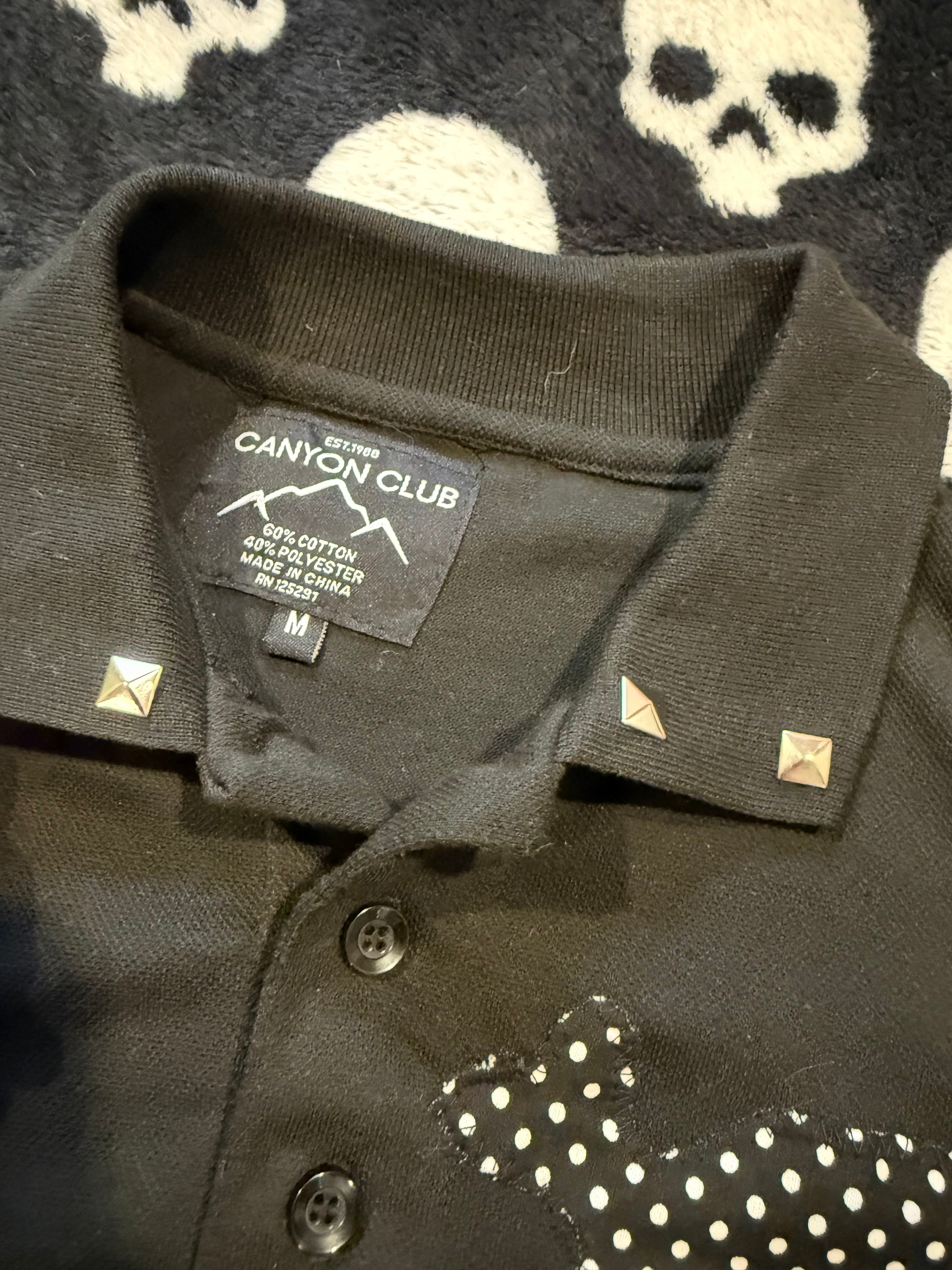 polka dot skull stud polo size m