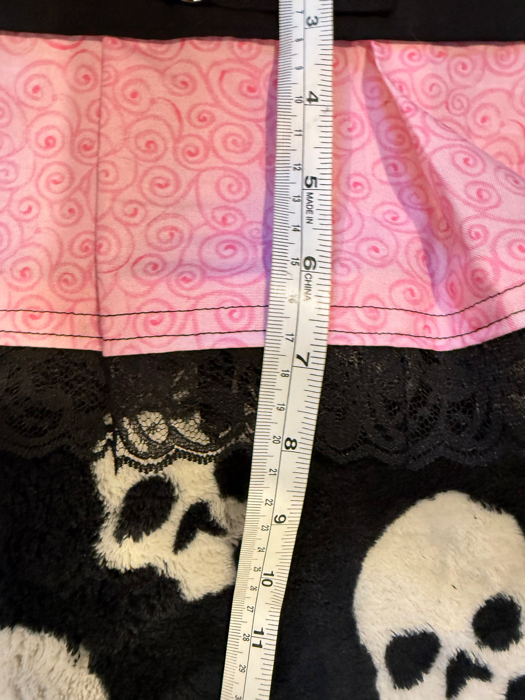 pink swirl lace up skirt size xs