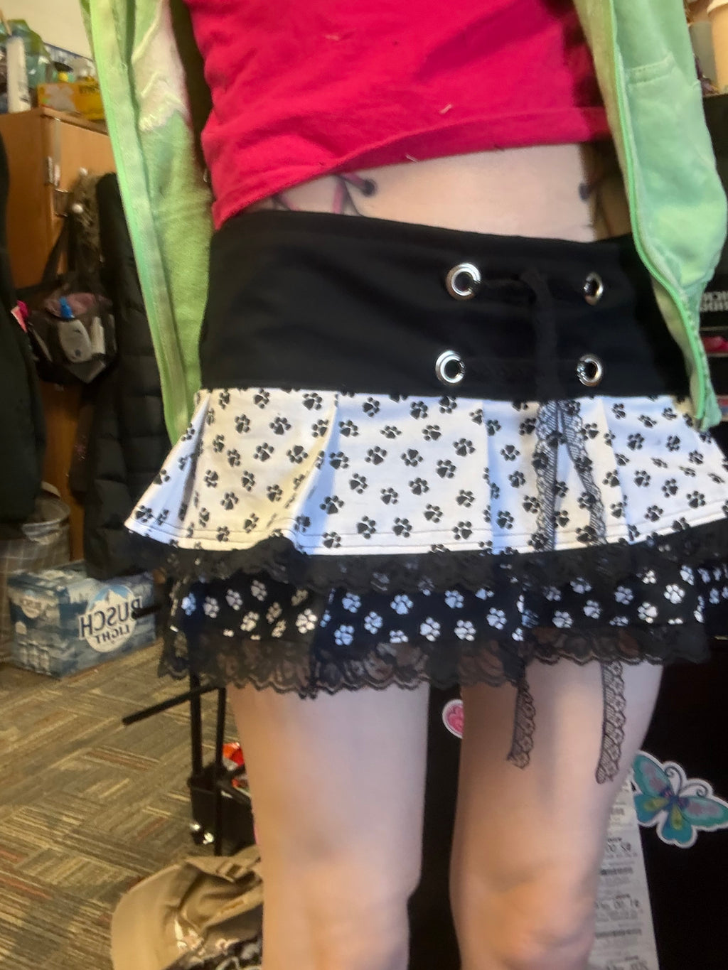 double layered paw print lace up skirt size s