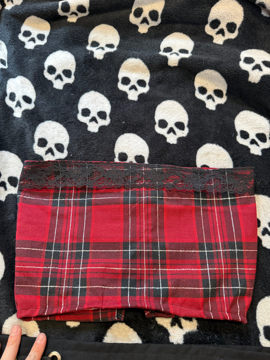 red & black plaid lace up set size xs