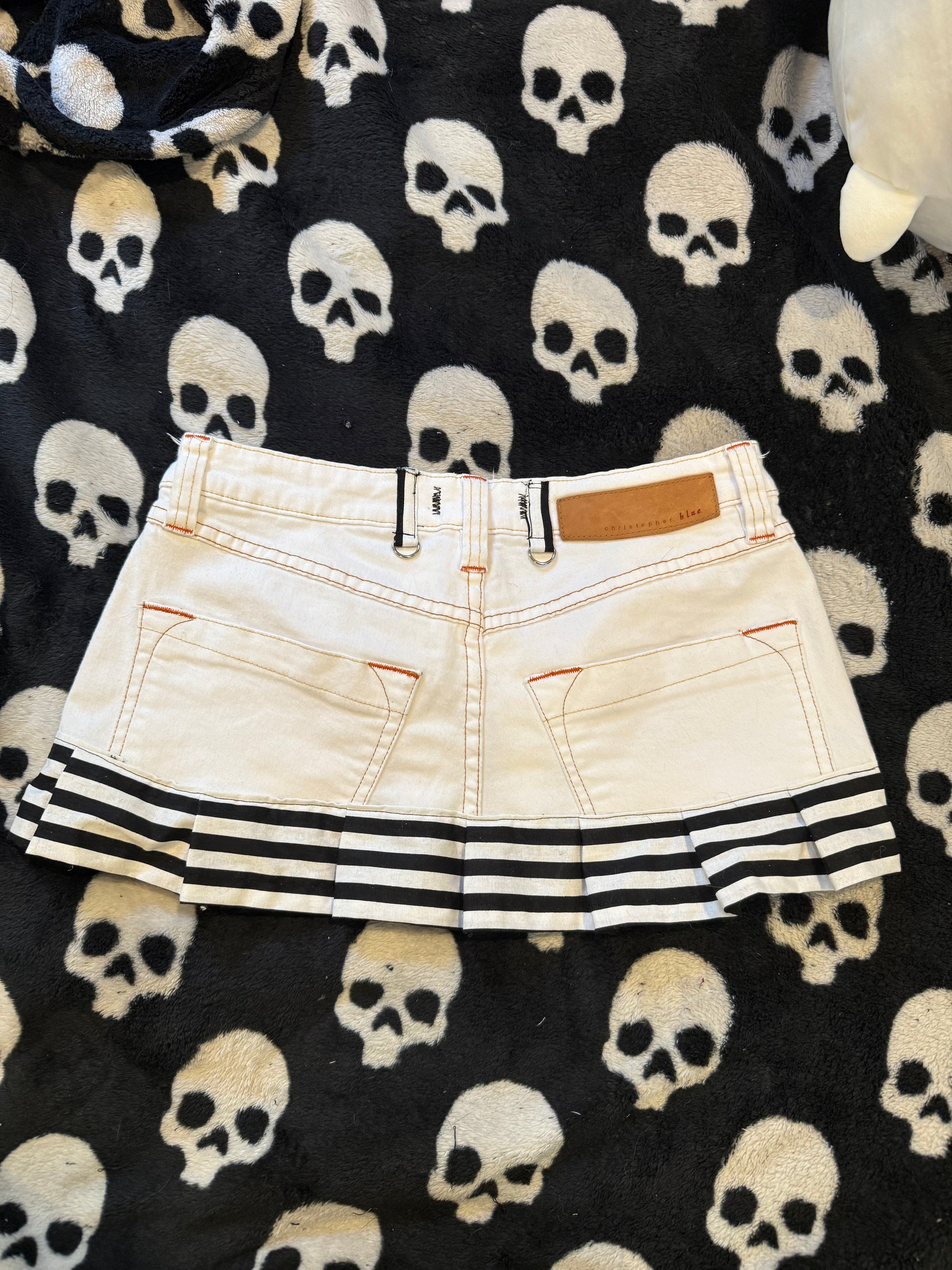 striped anchor skirt size s