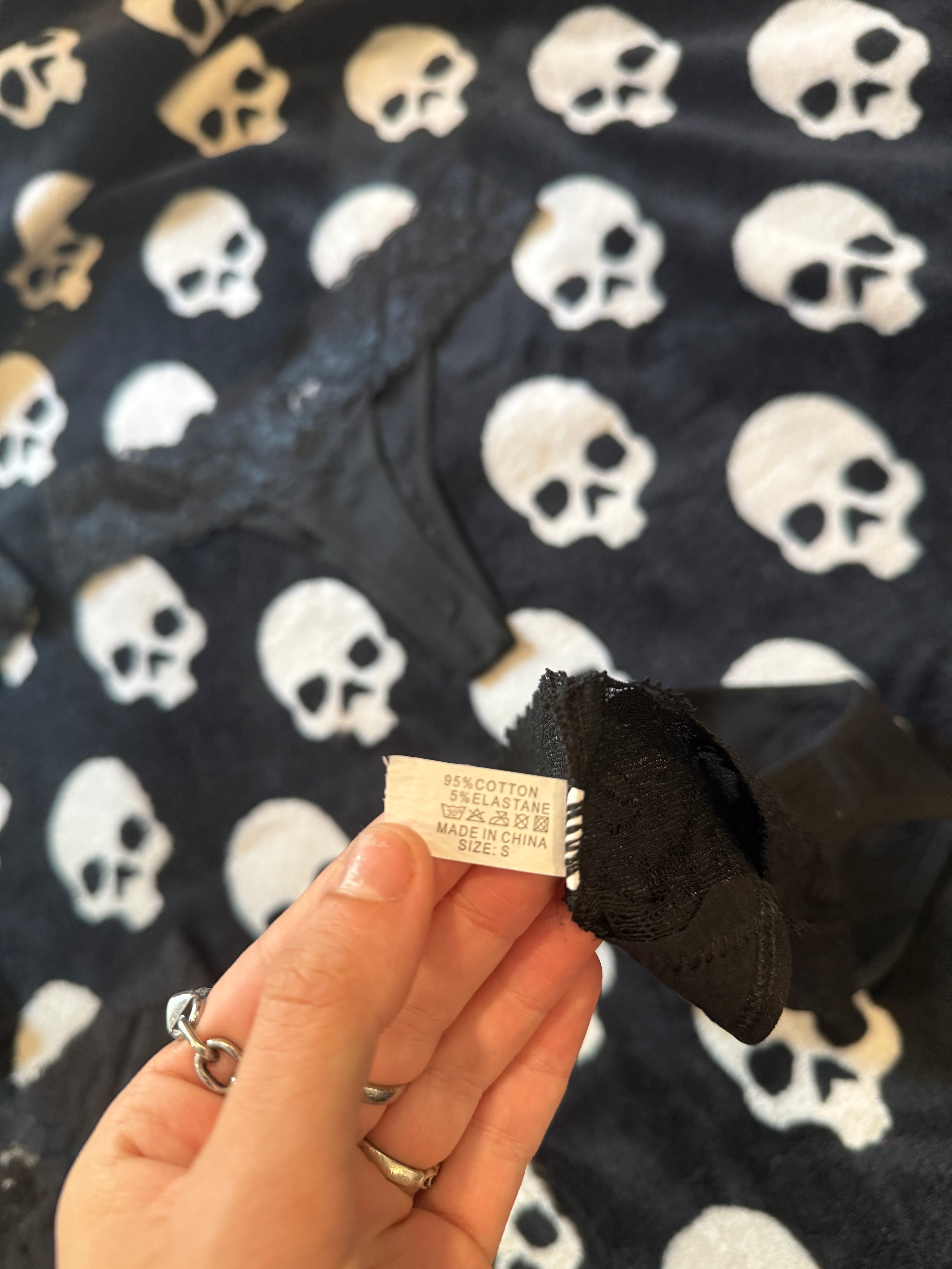skull thong size xs/s