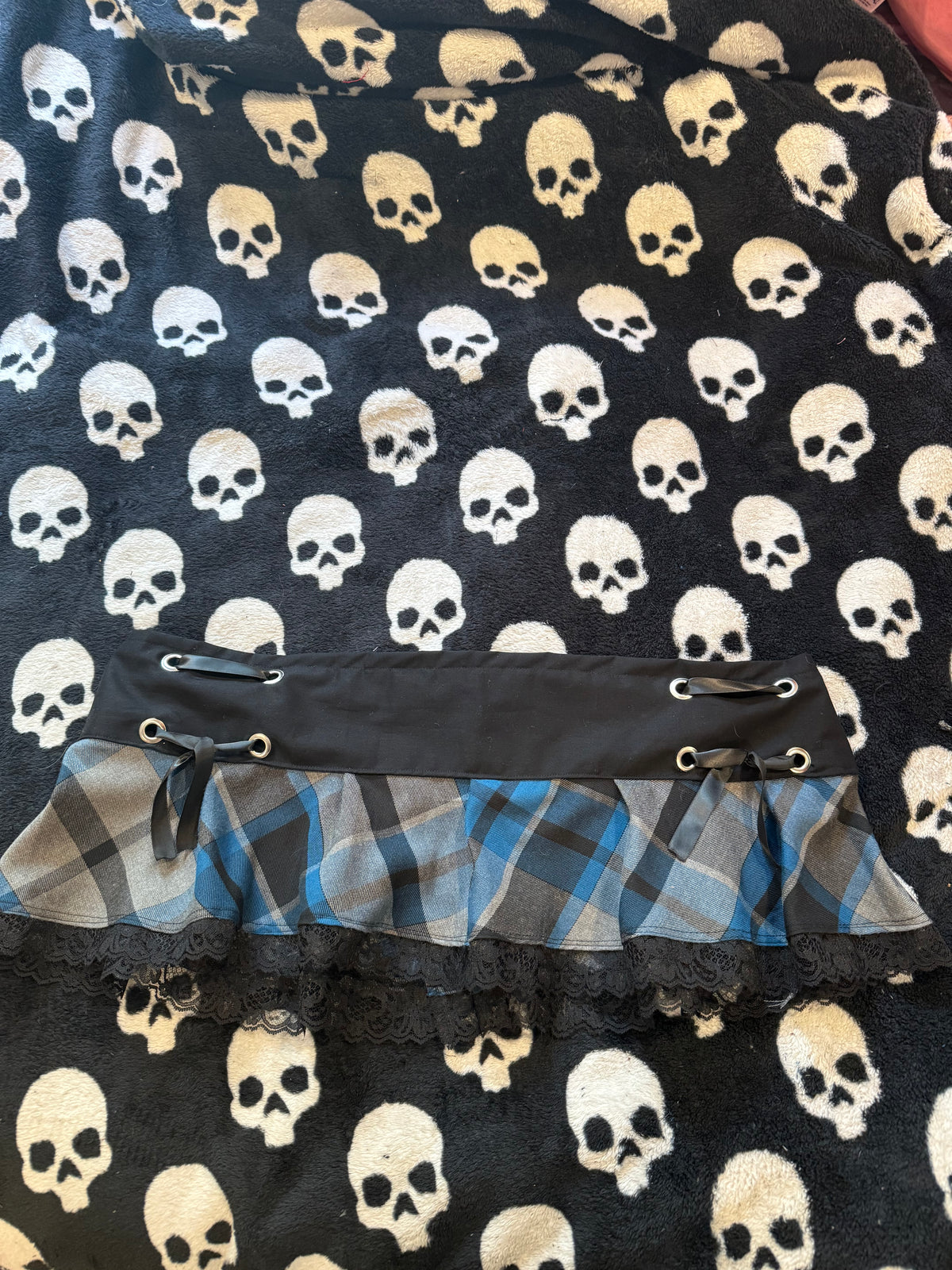 blue & black plaid grommet skirt size XL