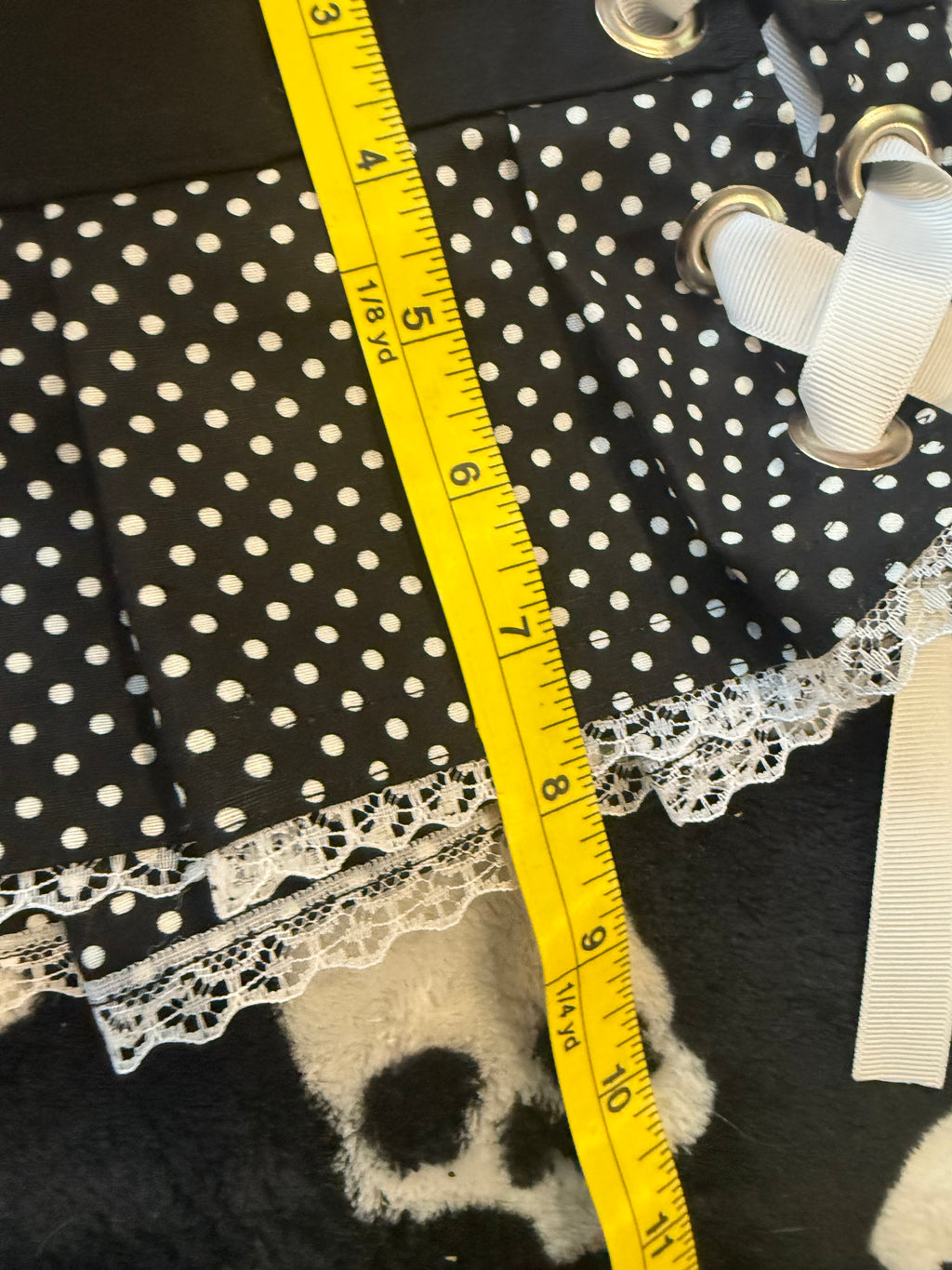 polka dot peace sign lace up skirt size xs/s