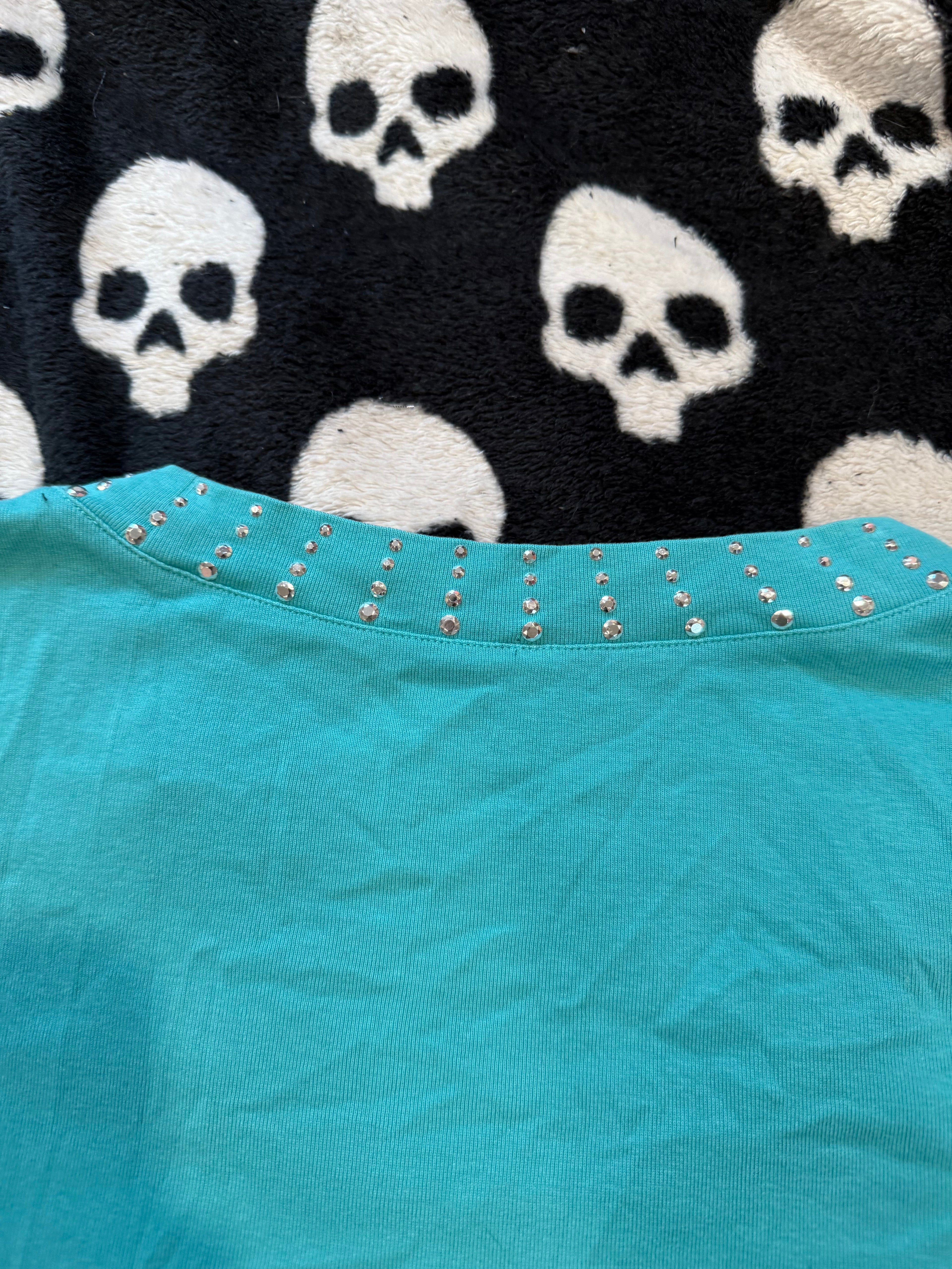 animal print skull studded top size s