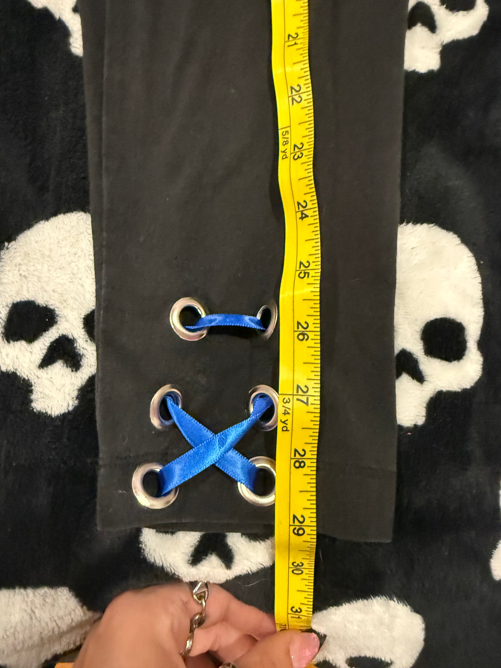 black & blue capris size xs
