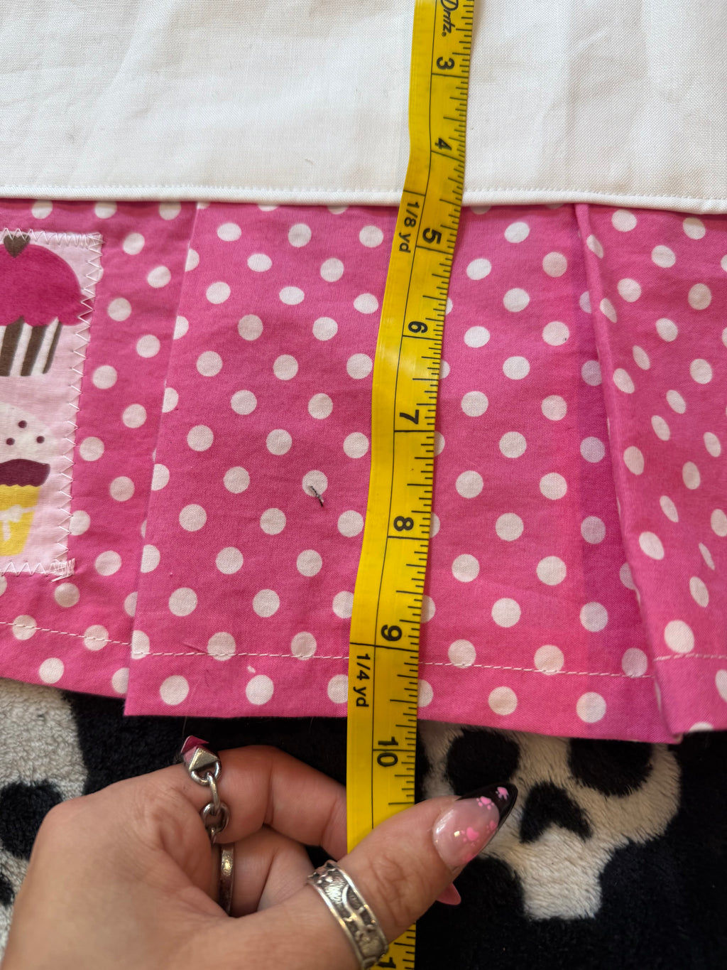 pink & white cupcake lace up skirt size L