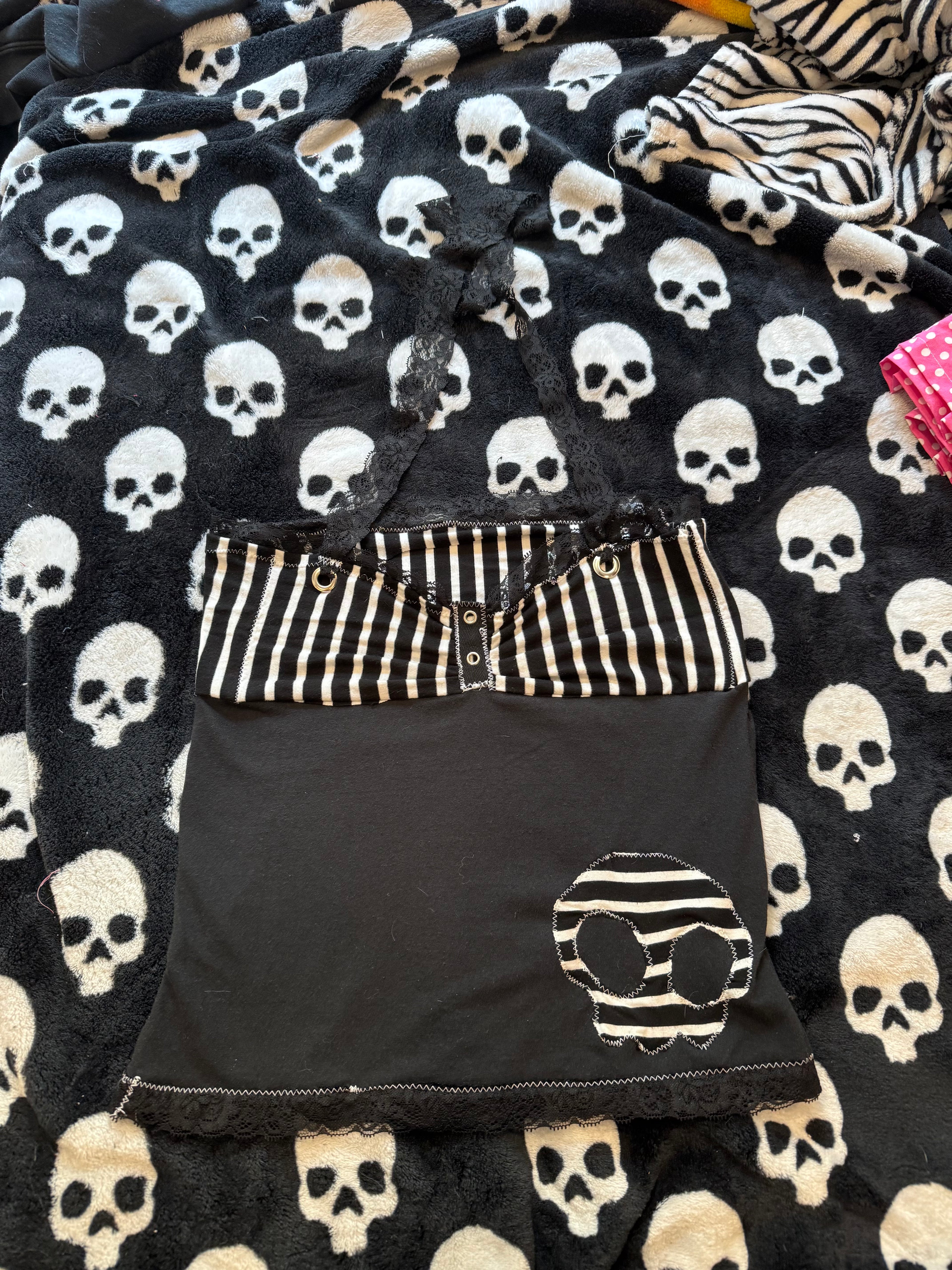 black & white striped halter top size s/m