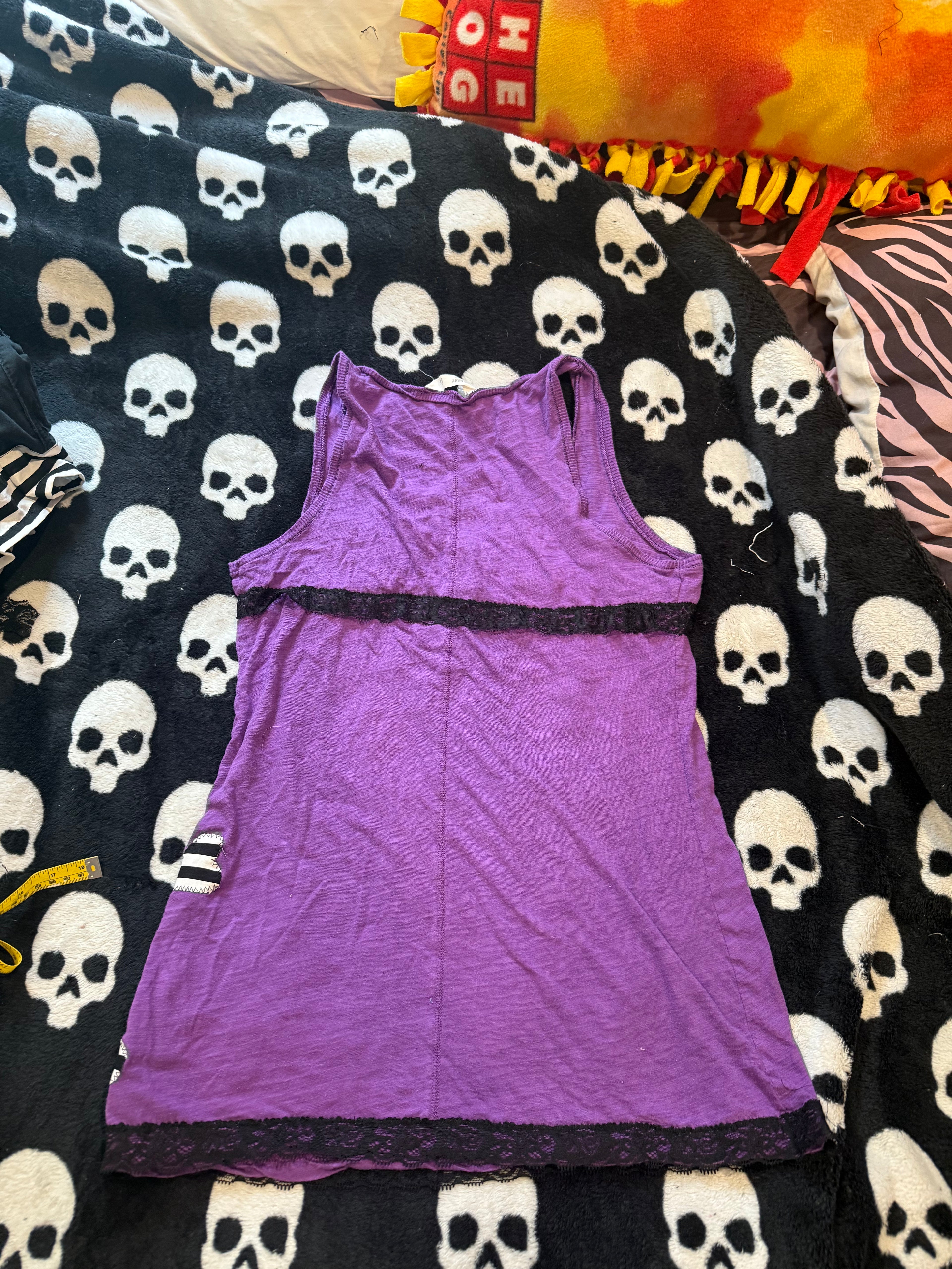 purple skull lace tank top size m