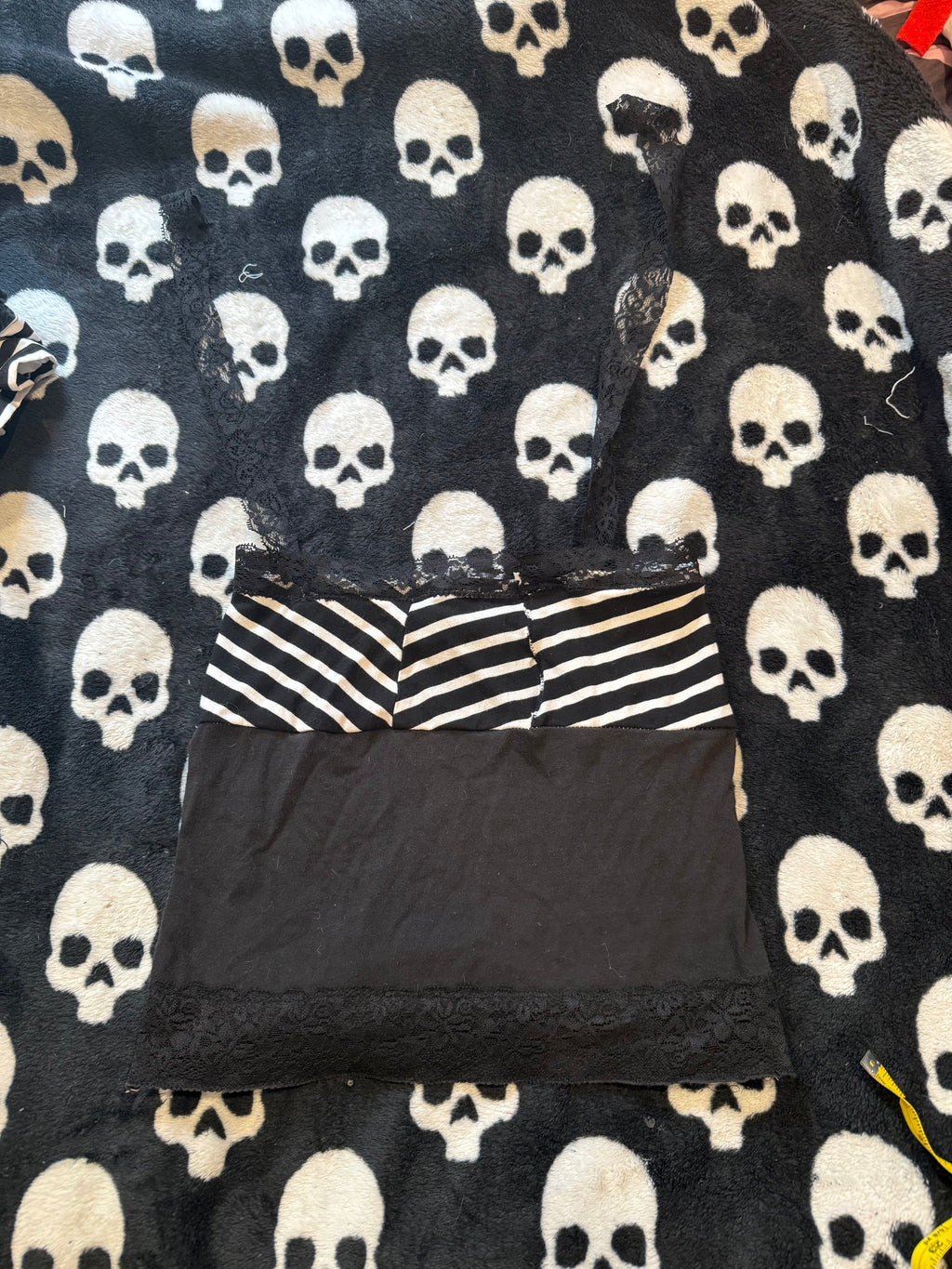 black & white striped lace skull halter top size xs/s