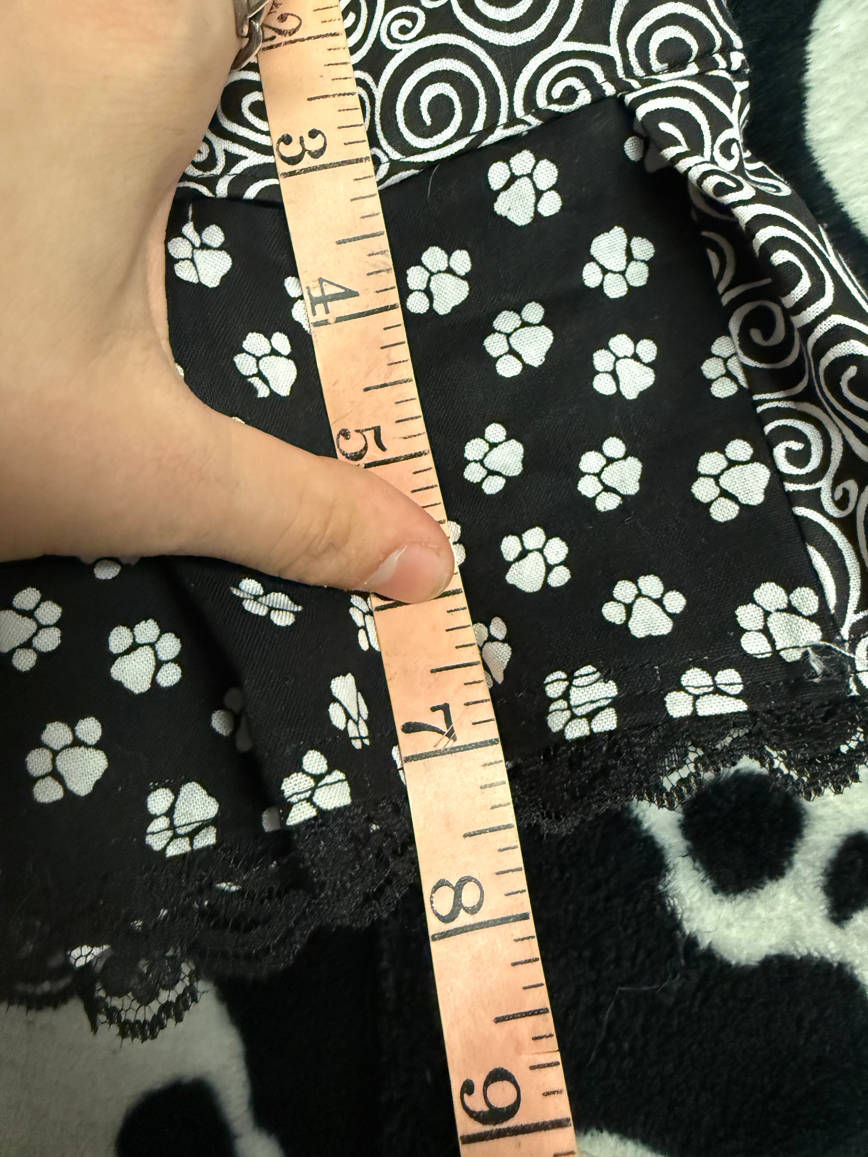 patchwork black & white lace skirt size s