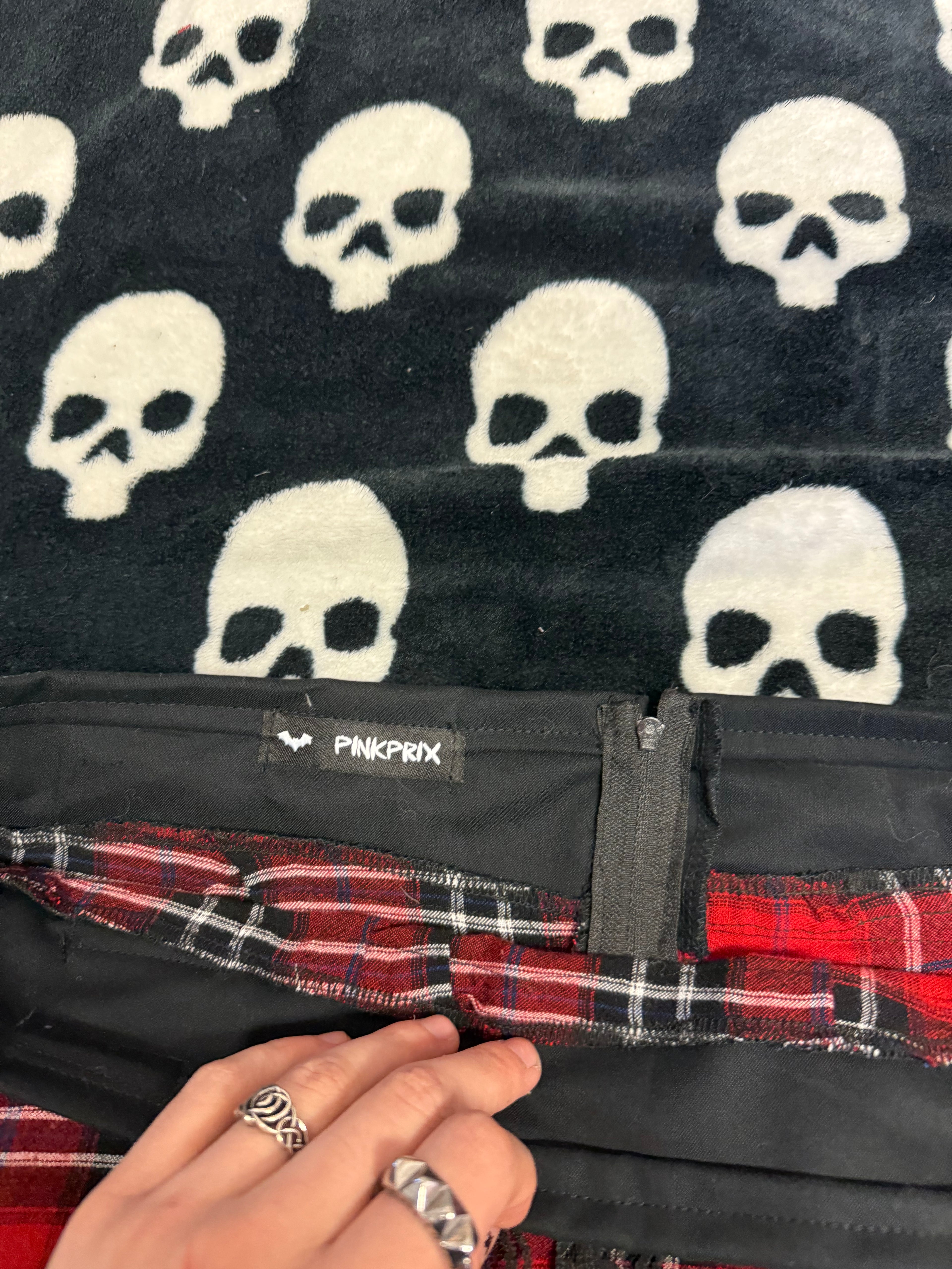 flannel lace up skirt size L