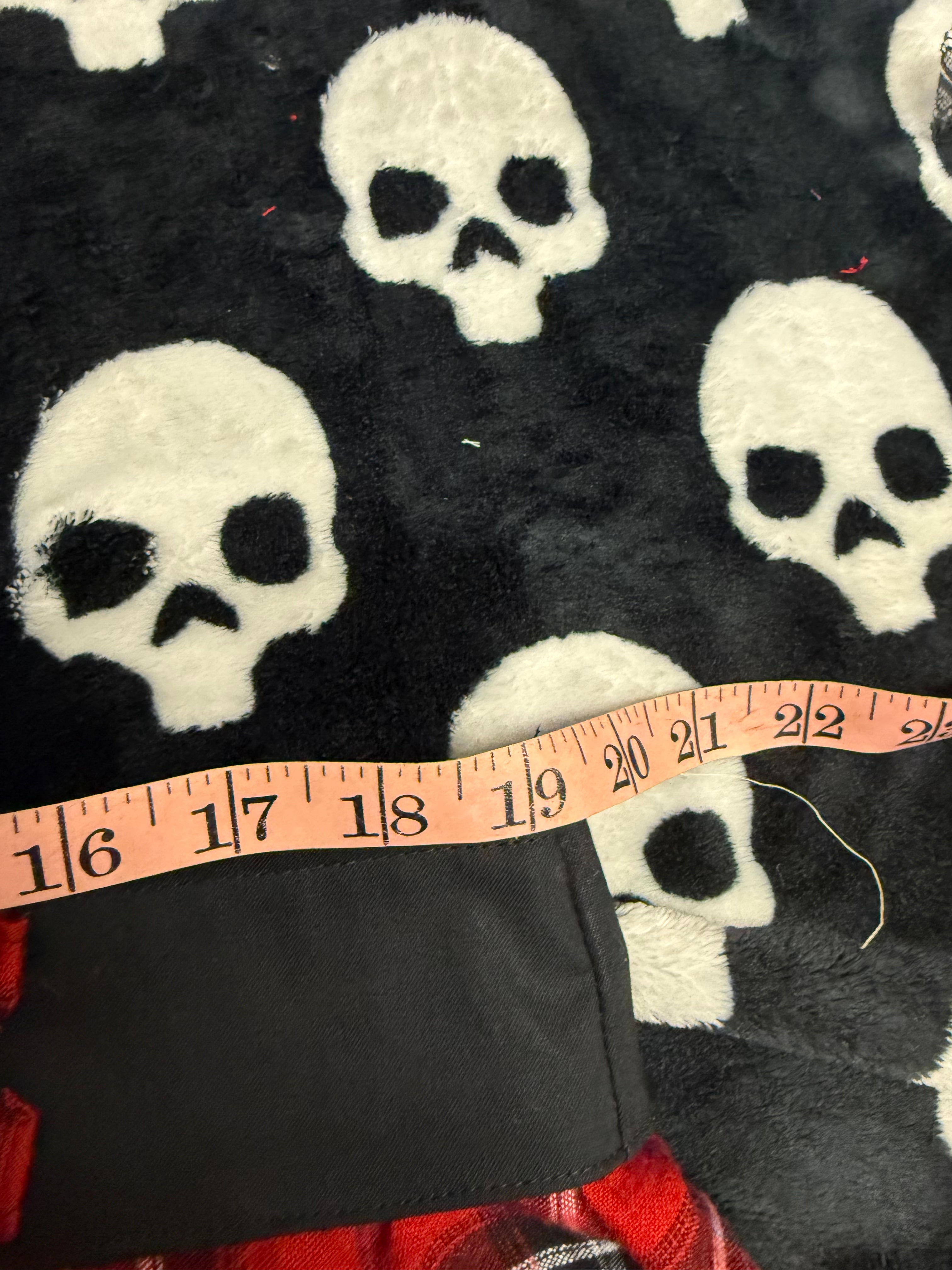 flannel lace up skirt size L