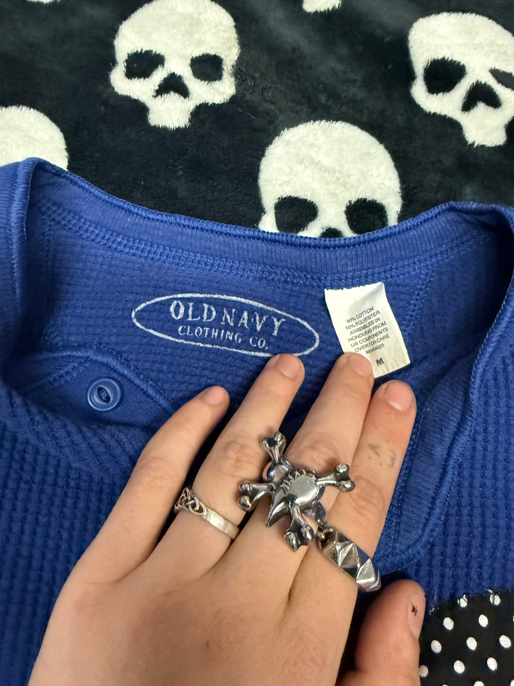 polka dot skull & bones blue henley size m