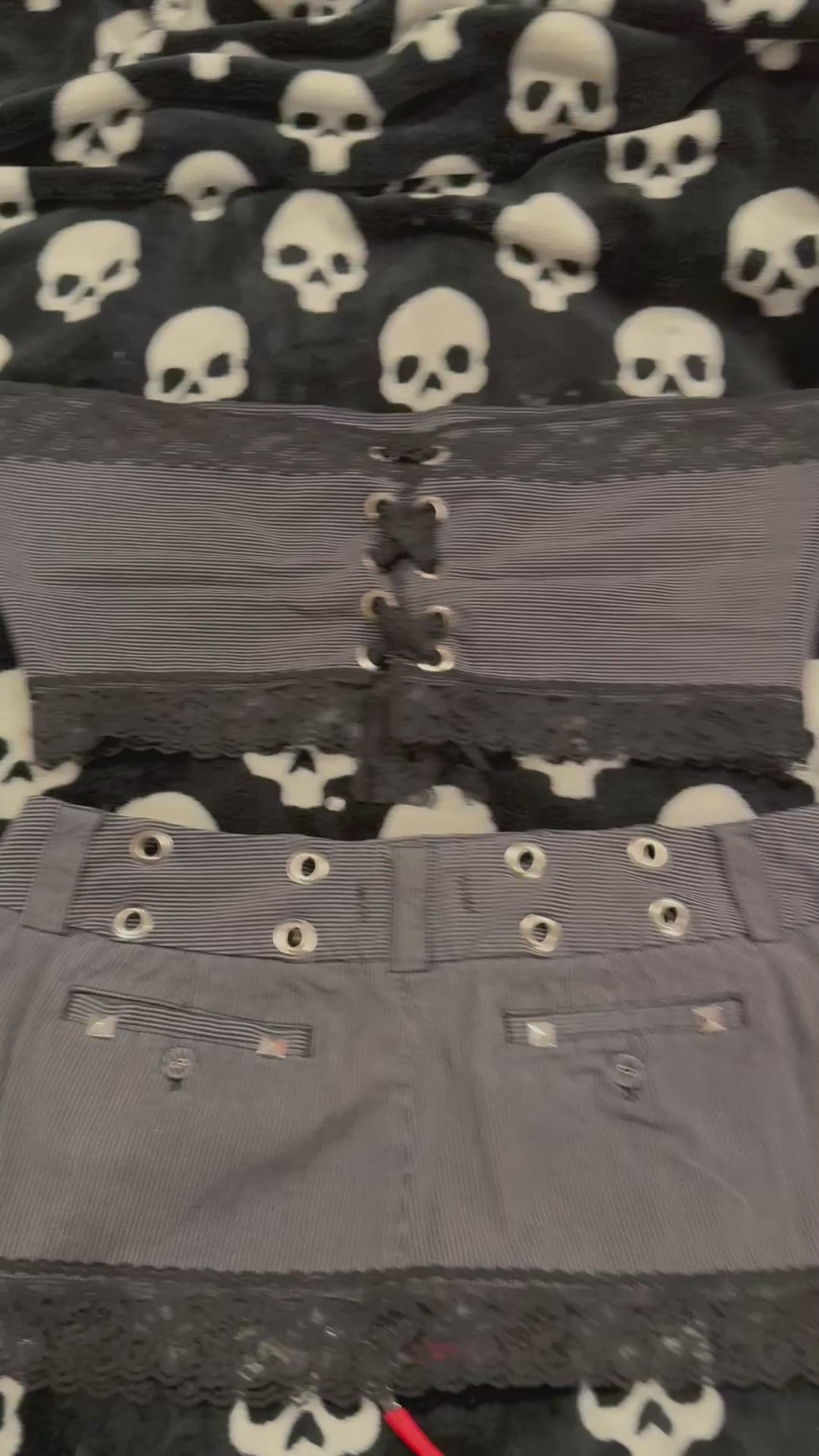 skull grommet lace set size L/XL